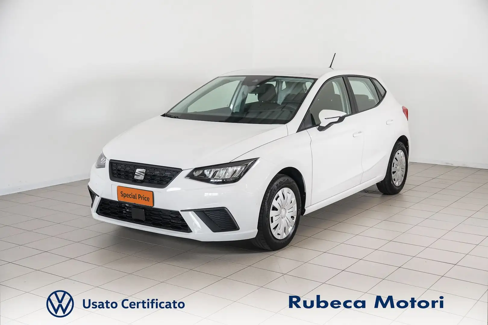 SEAT Ibiza 1.0 MPI 5p Reference 80CV Weiß - 1