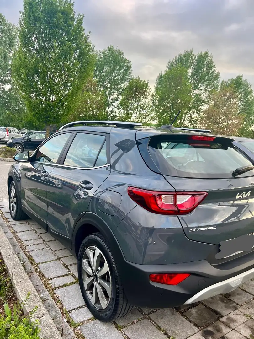 Kia Stonic 1.0 Style s/Design Pack ecogpl 95cv dct Grigio - 2