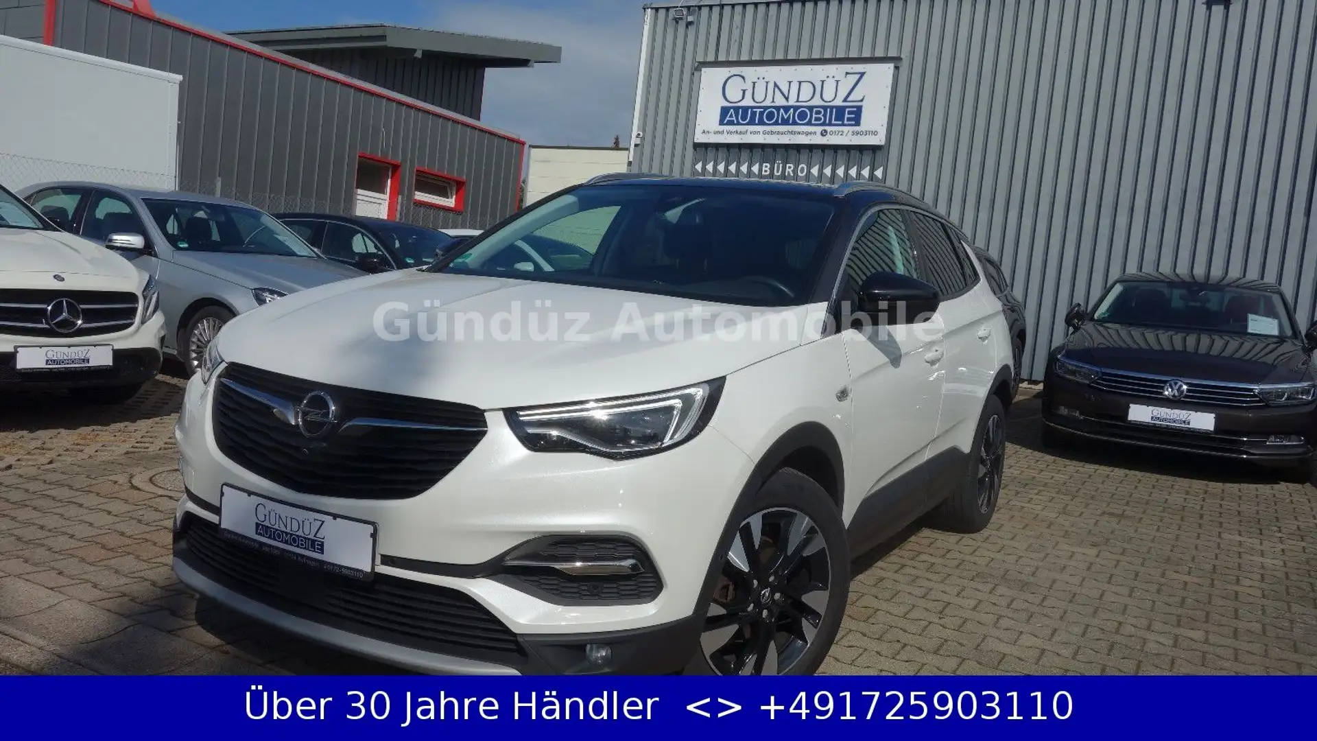 Opel Grandland X 2.0 D StartStop Automatik*INNOVATION Weiß - 1