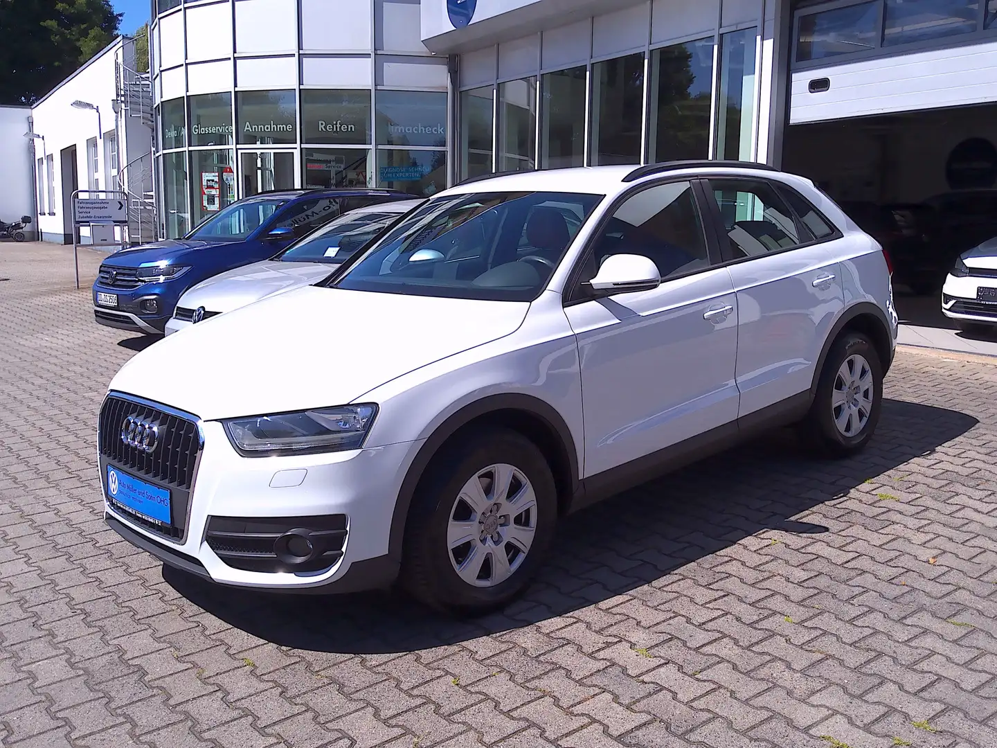 Audi Q3 2,0 TDI, el. Spiegel, Leder, Sitzheizung, Radio Blanc - 2