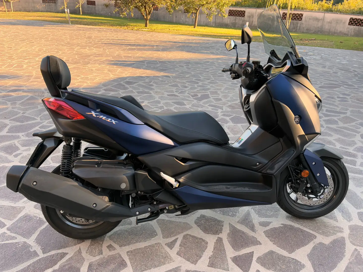 Yamaha X-Max 400 ABS Blu/Azzurro - 1