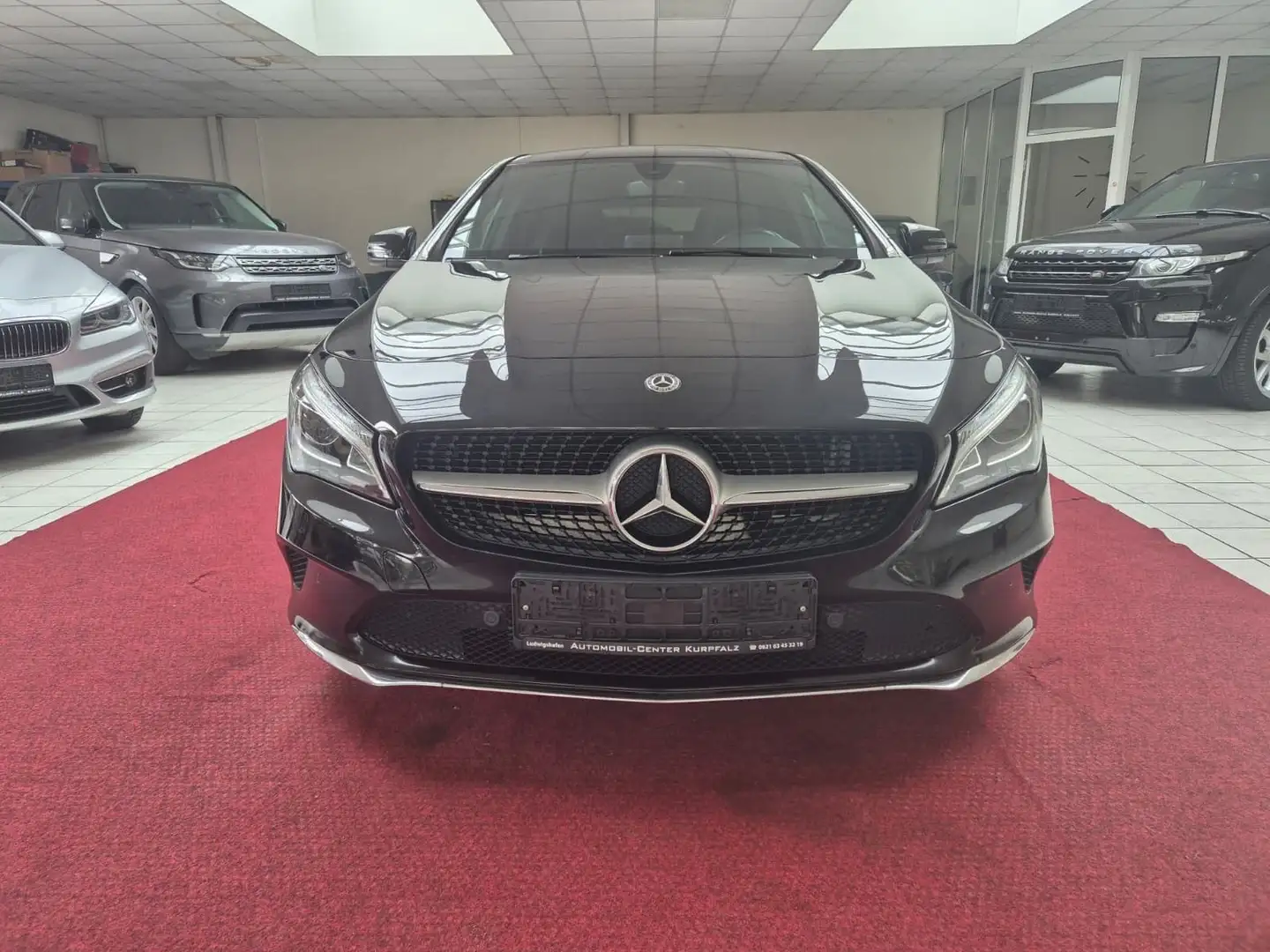 Mercedes-Benz CLA 180 NAVI+LEDER+LED+KAM+SHZ Schwarz - 2