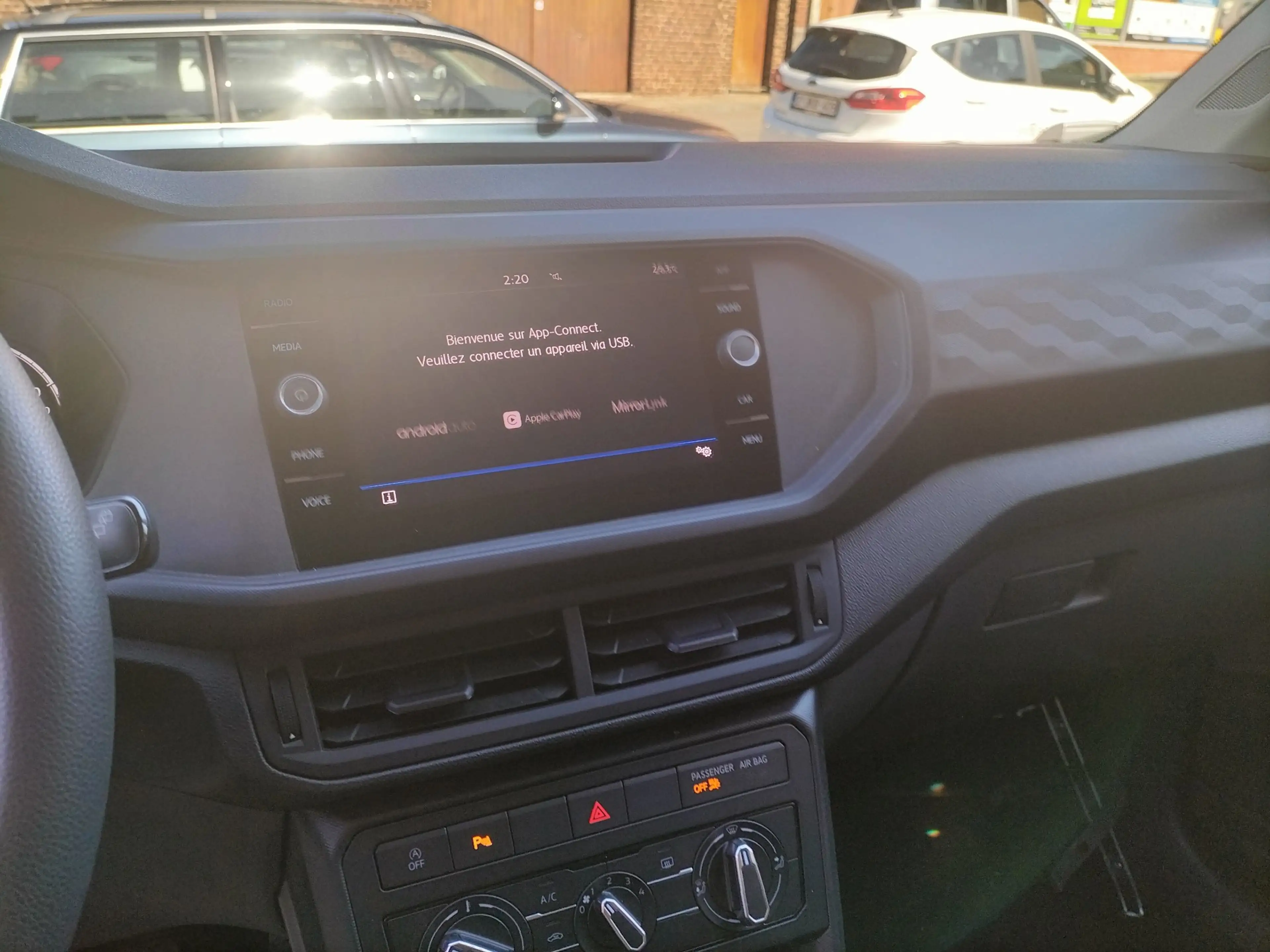 Volkswagen T-Cross T-Cross 1.0 TSI Life OPF — photo 13