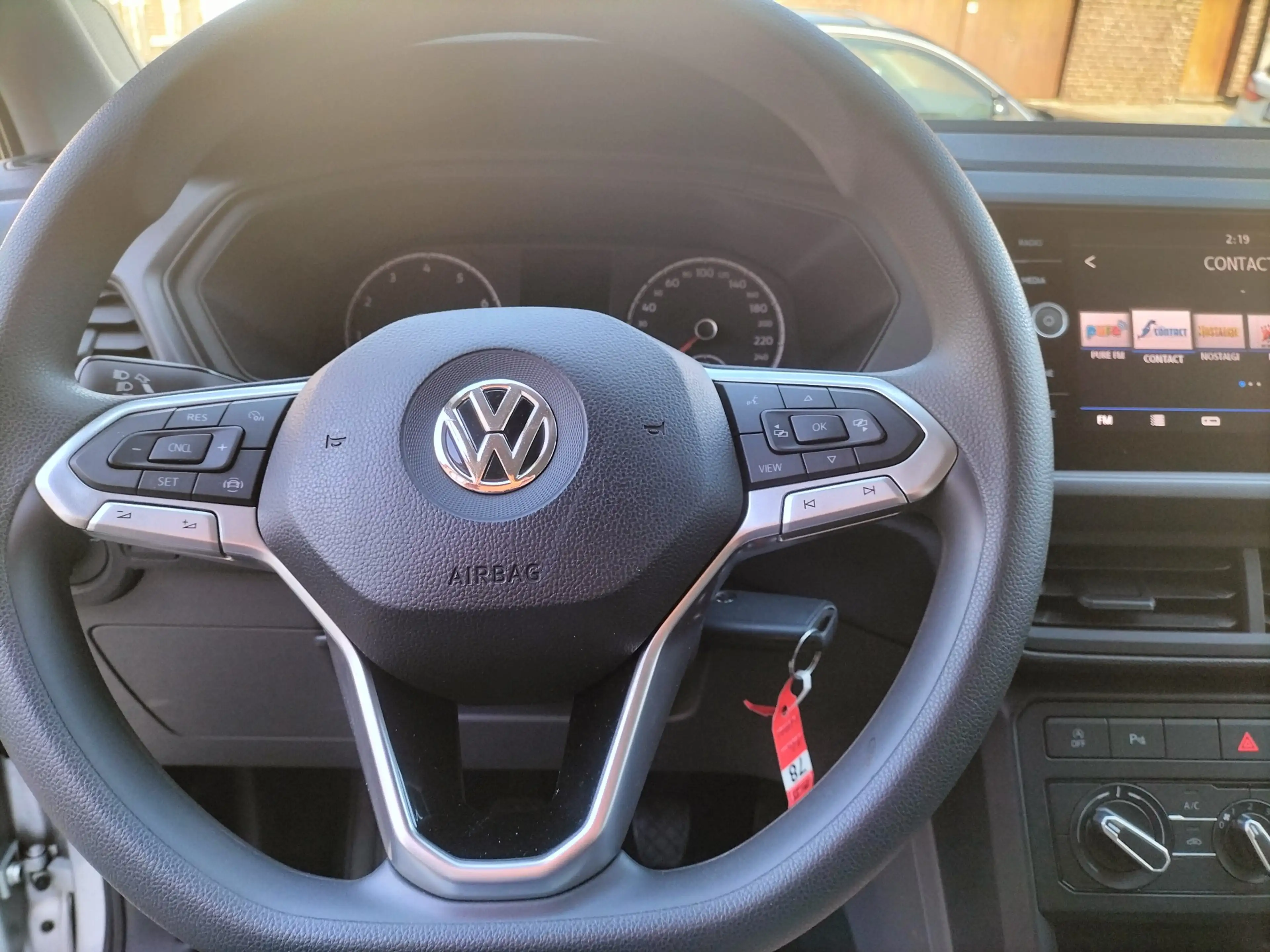 Volkswagen T-Cross T-Cross 1.0 TSI Life OPF — photo 14