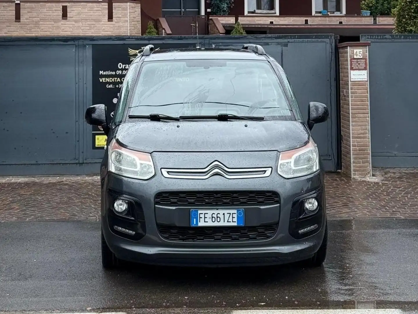 Citroen C3 Picasso Grijs - 2
