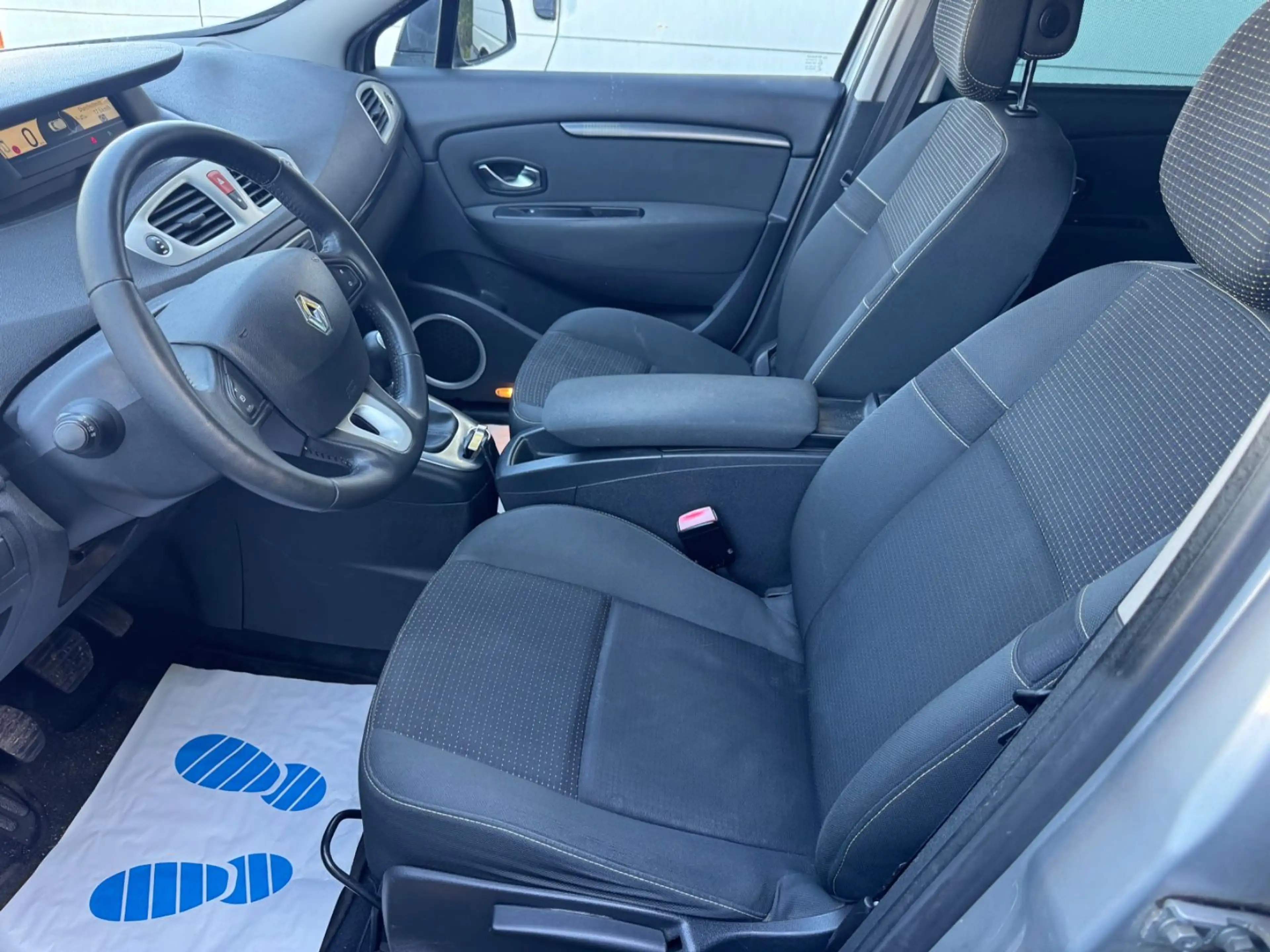 Renault Scenic III GrandDynamique *7Sitze*TÜVService neu — photo 9