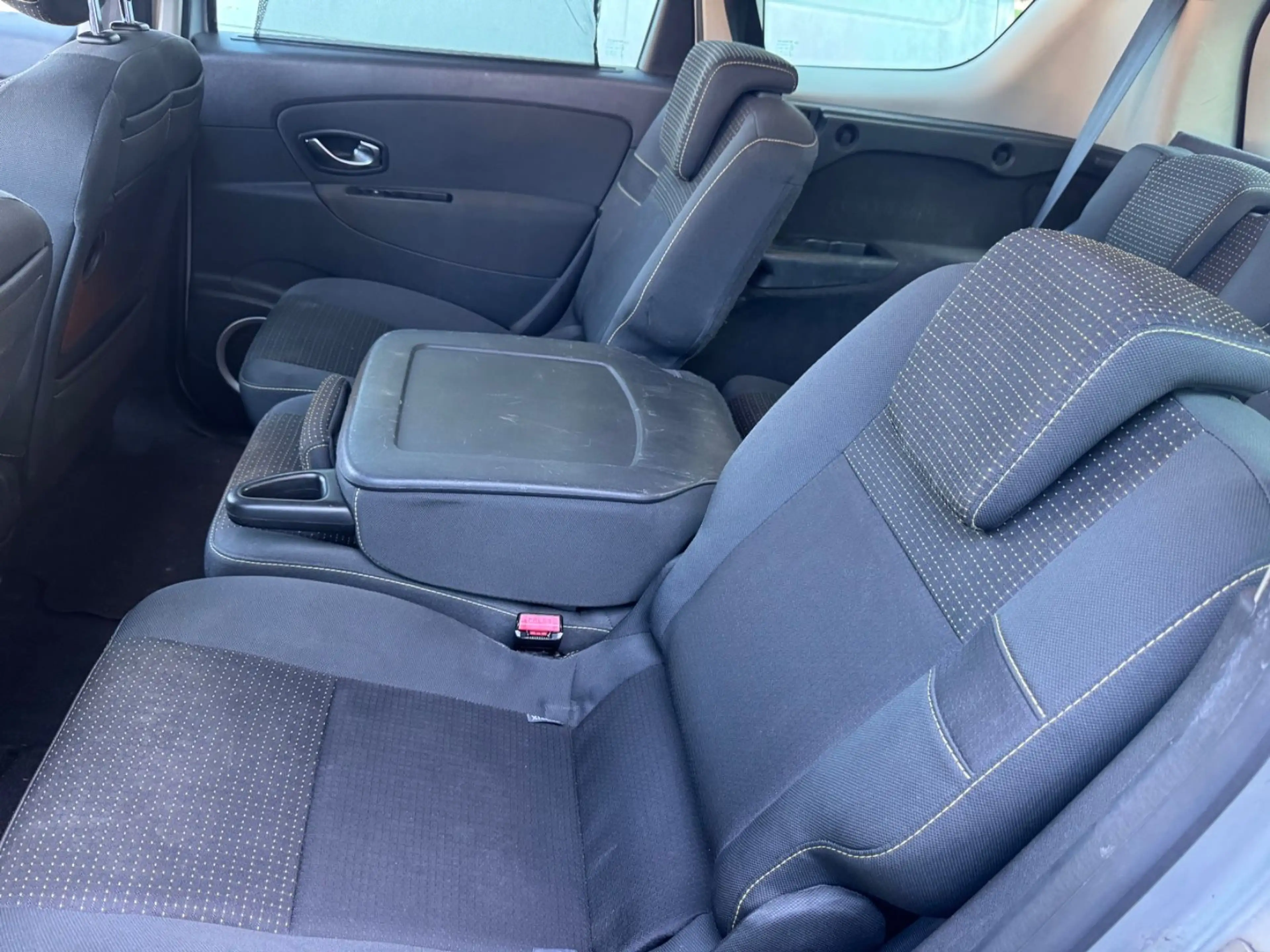 Renault Scenic III GrandDynamique *7Sitze*TÜVService neu — photo 10