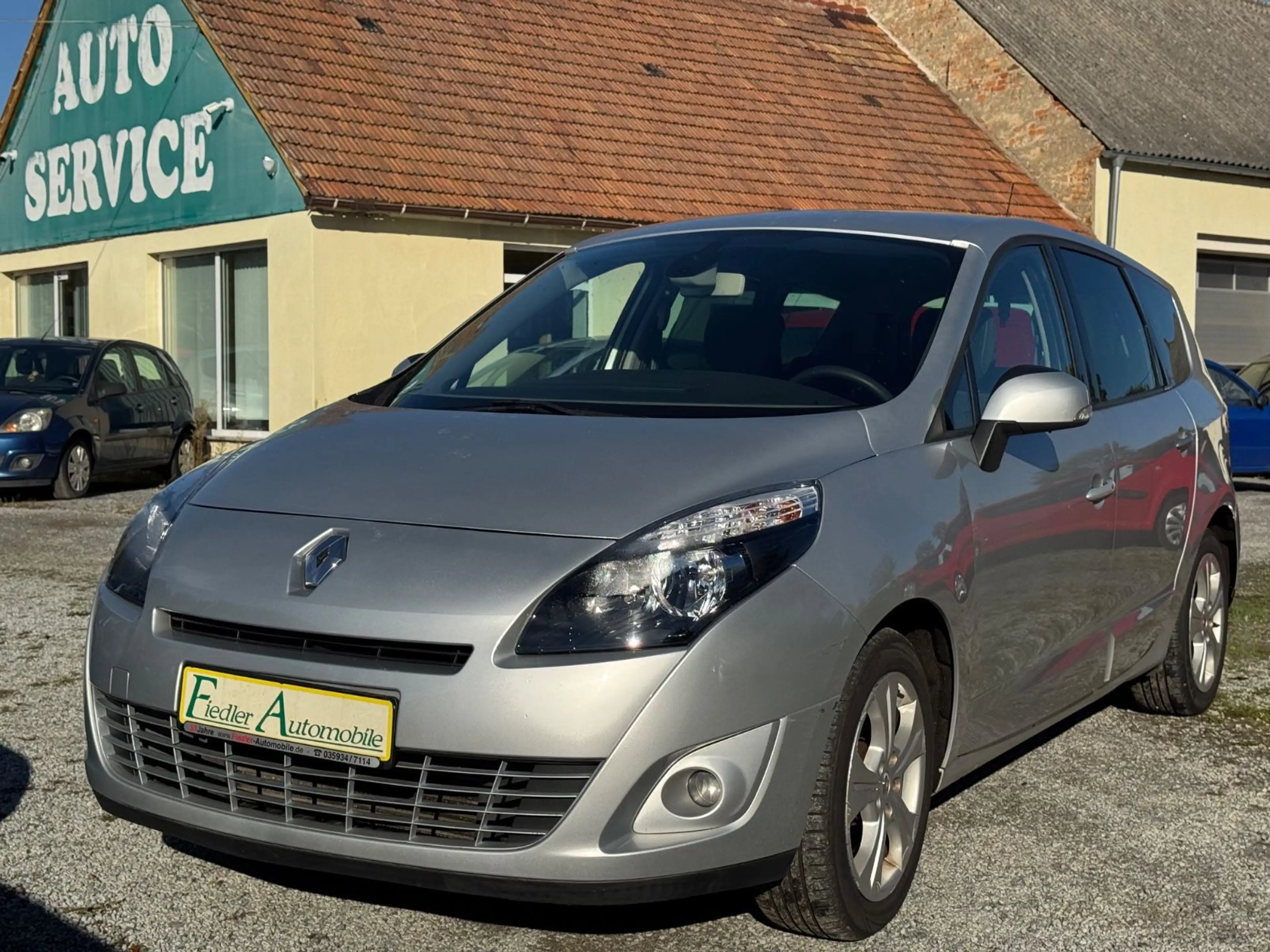 Renault Scenic III GrandDynamique *7Sitze*TÜVService neu
