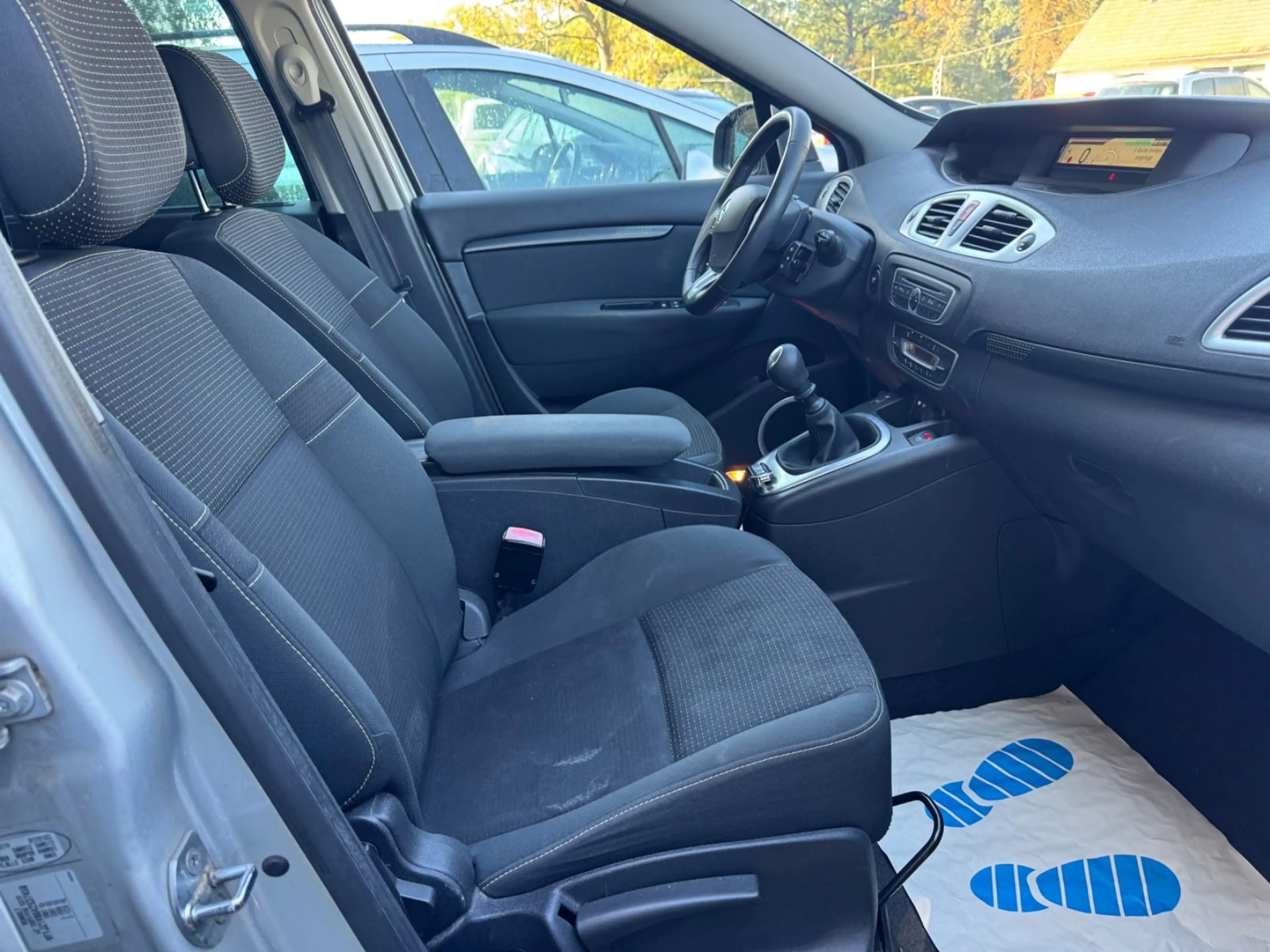 Renault Scenic III GrandDynamique *7Sitze*TÜVService neu — photo 15