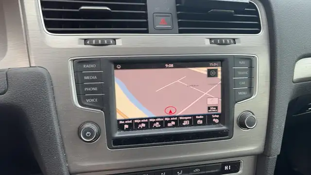 Volkswagen Golf view 11