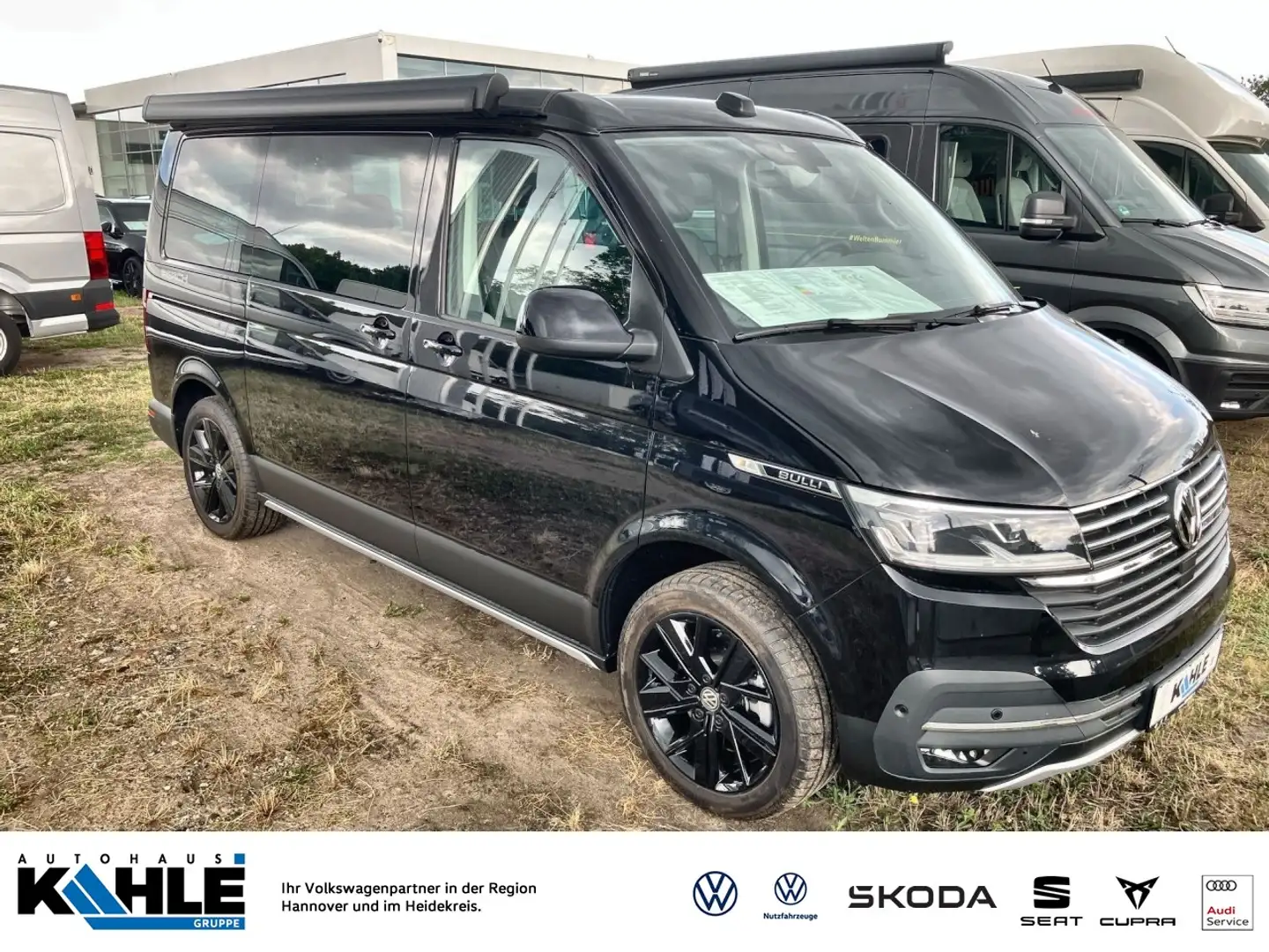 Volkswagen T6.1 California 2.0 TDI DSG Beach Navi AHK Standheiz. LED ACC SHZ Zwart - 1