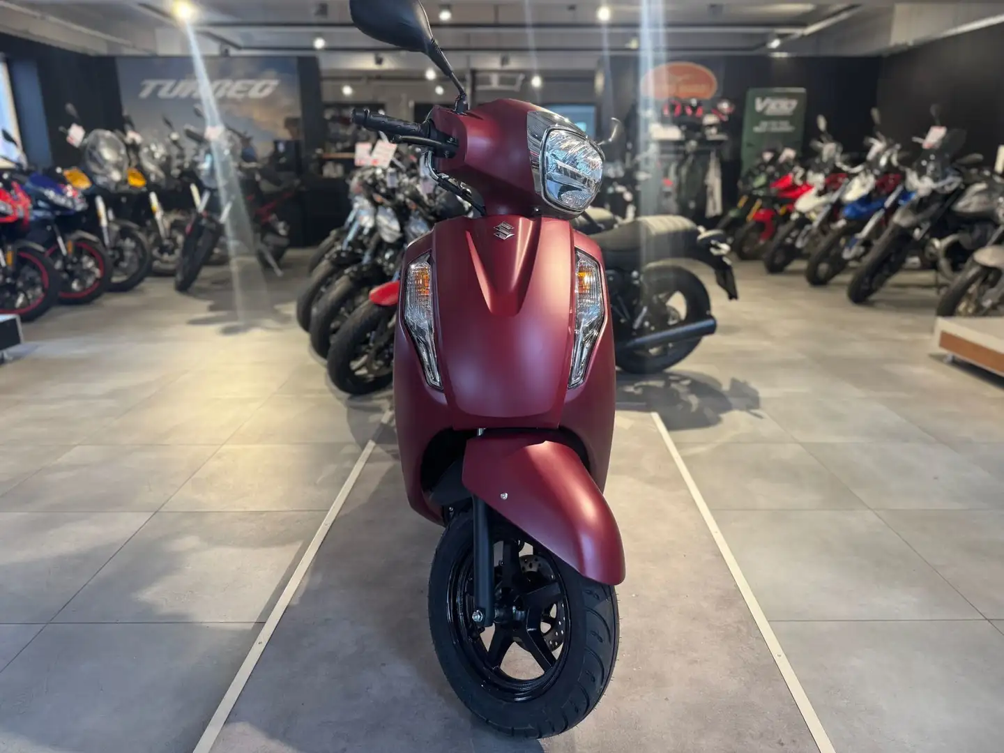 Suzuki Address 125 Rood - 1