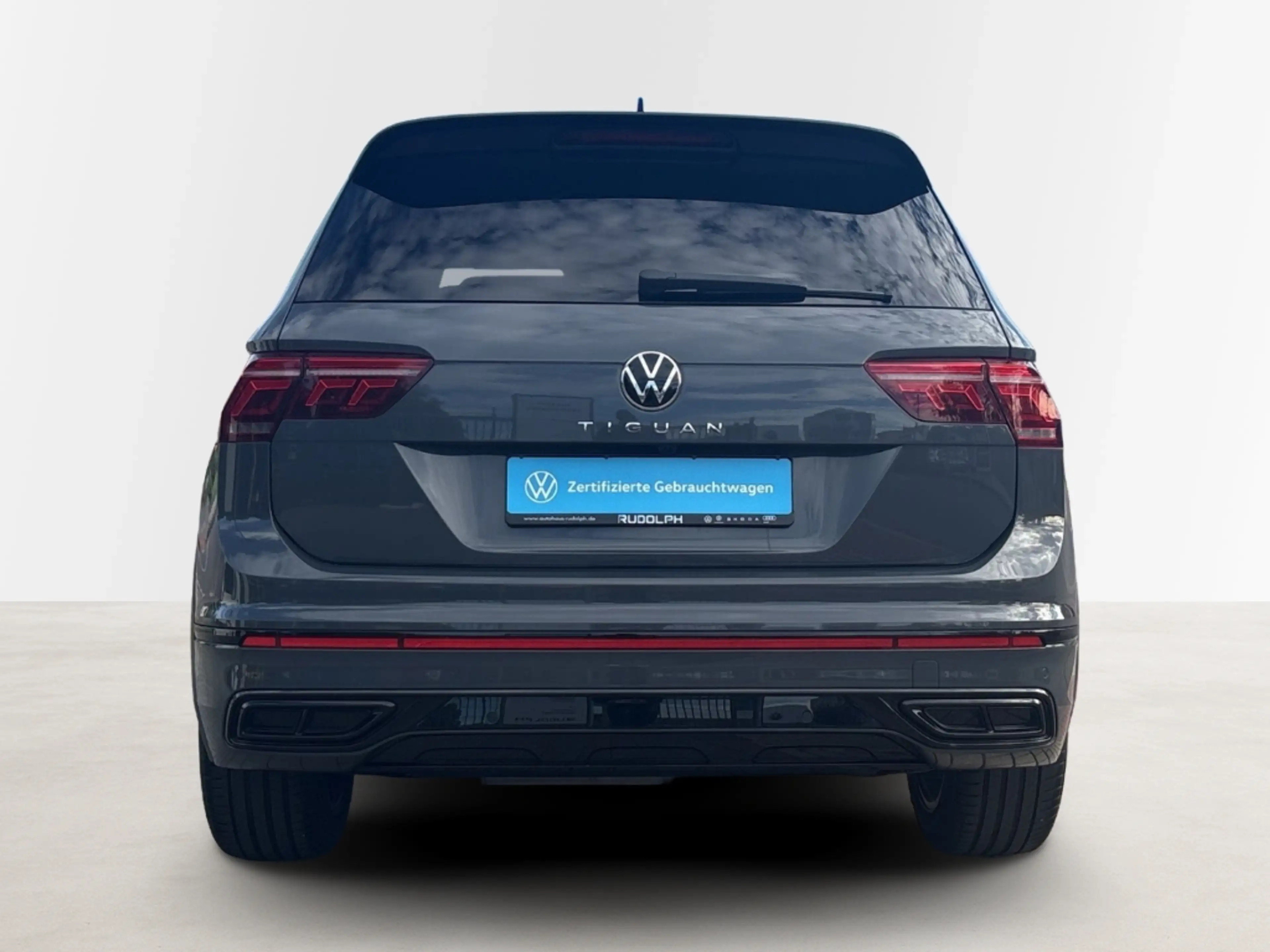 Volkswagen Tiguan R-Line Navi LED Winterpaket AHK SHZ ACC Fernlichta — photo 3