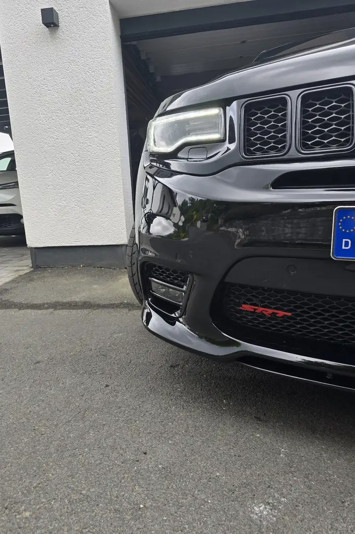 Jeep Grand Cherokee 6.4 V8 HEMI SRT Schwarz - 2