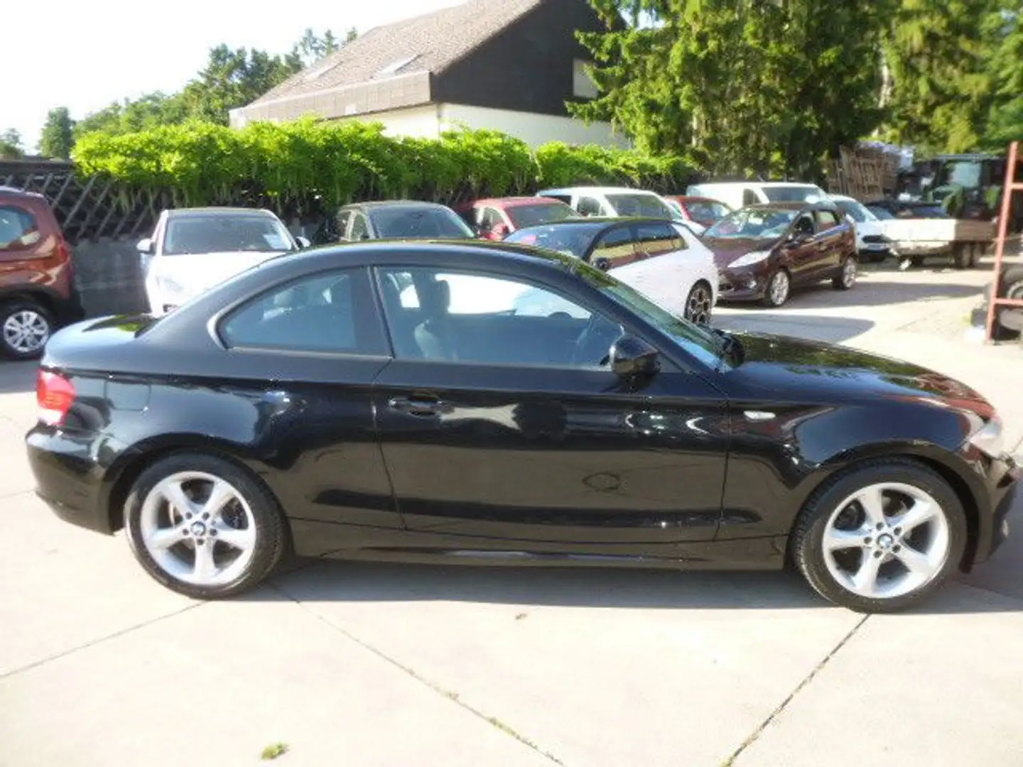 BMW 118 1 Coupe 118d/Klima/Xenon/SitzHeiz/PDC Schwarz - 2