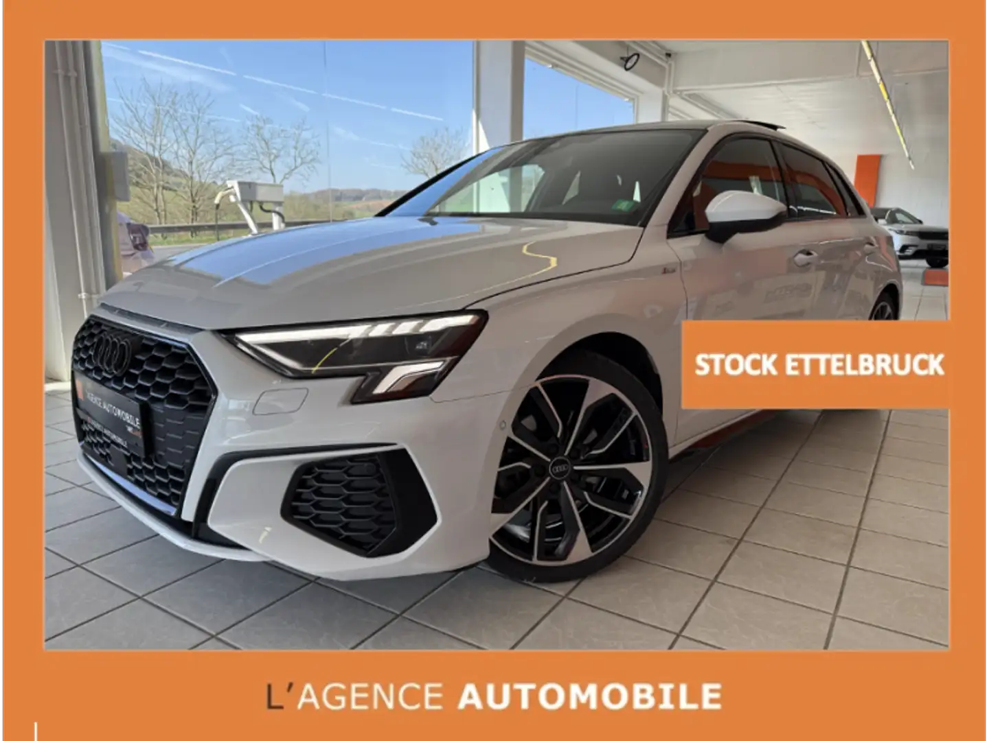 Audi A3 Sportback S-Line Blanc - 1
