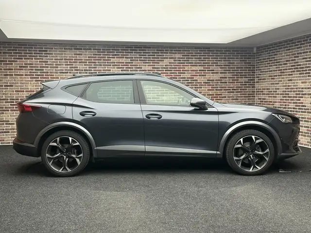 Cupra Formentor view 4