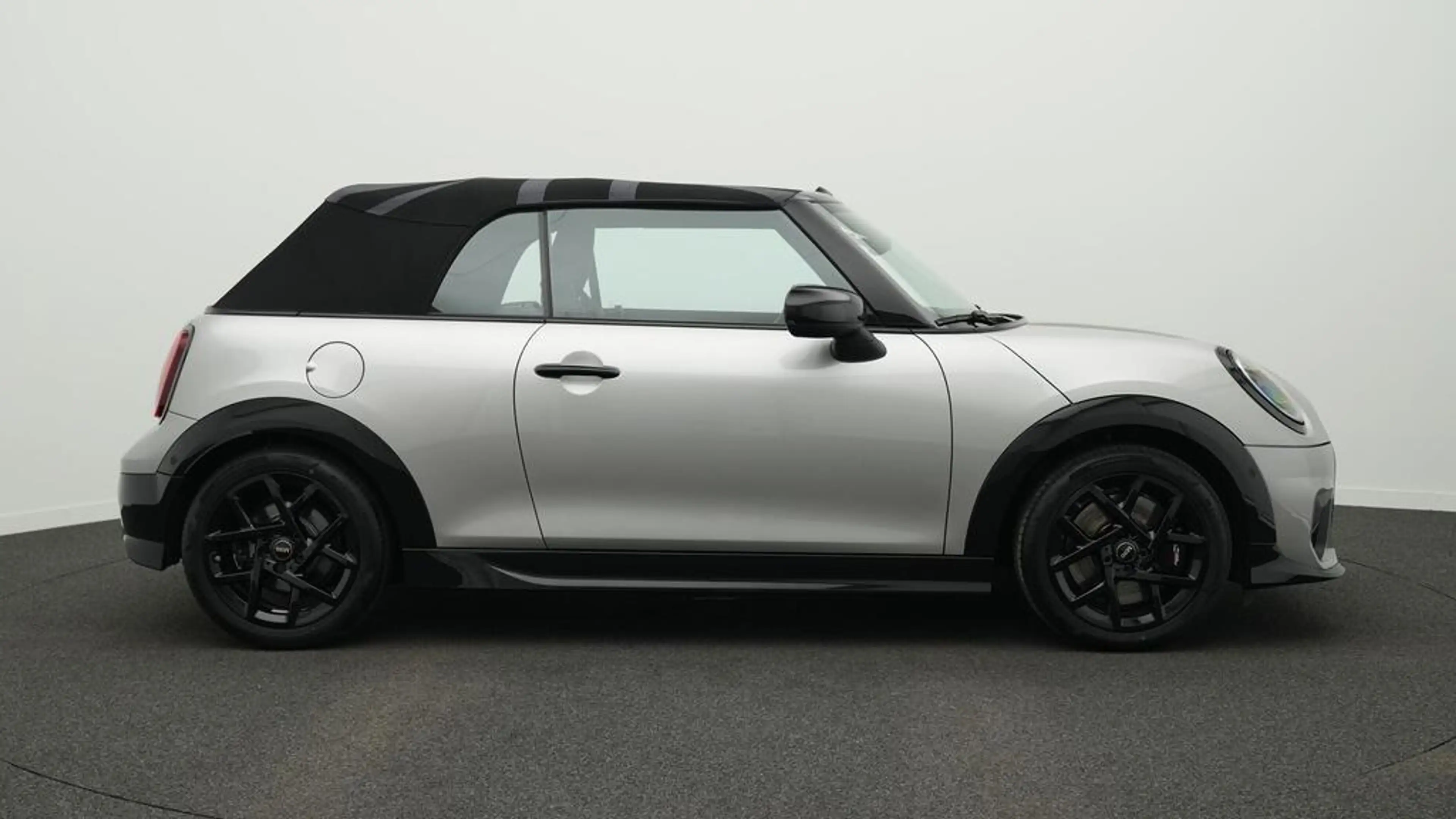 MINI Cooper S Cabrio John Cooper Works Trim — photo 2
