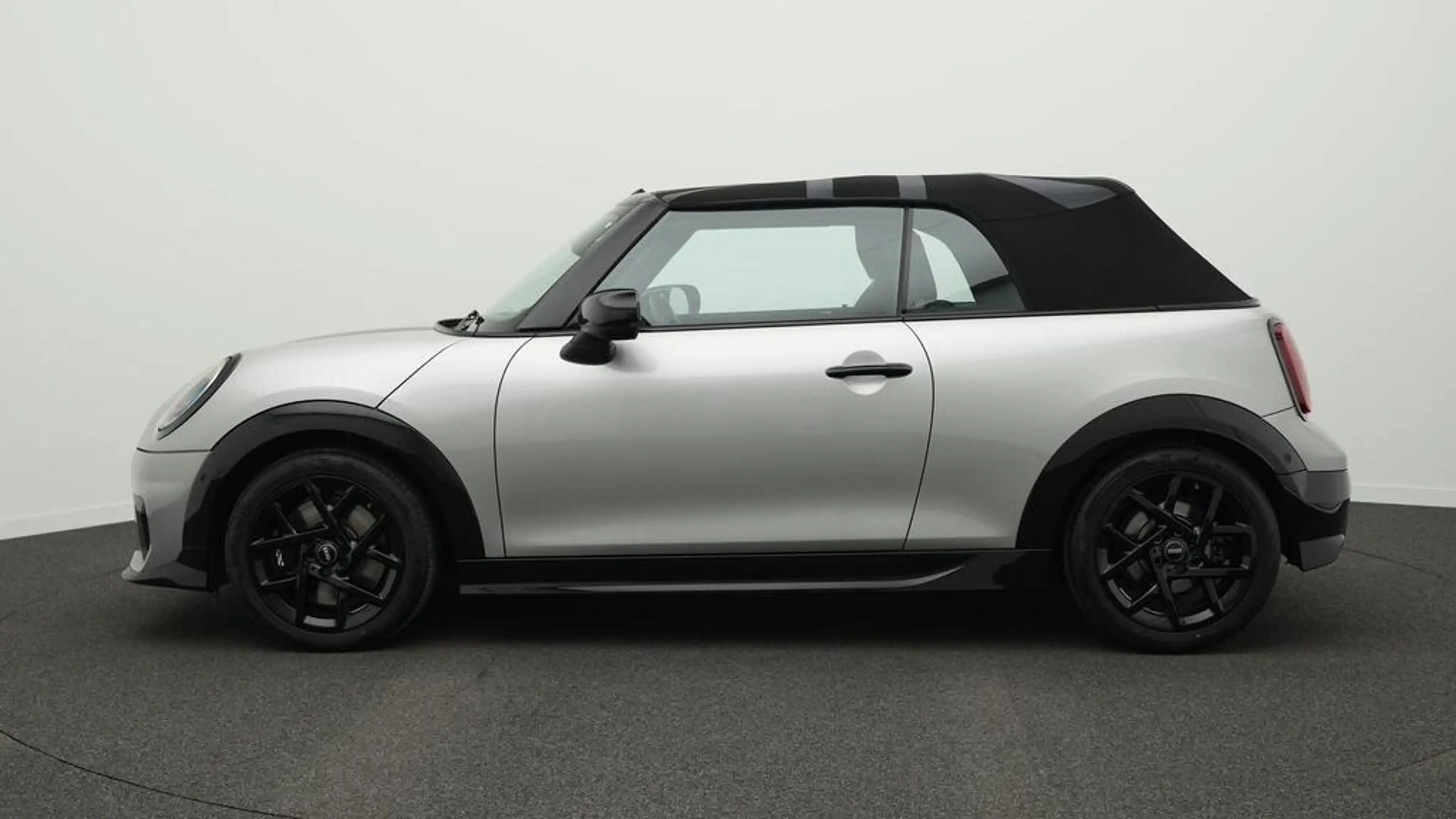 MINI Cooper S Cabrio John Cooper Works Trim — photo 3