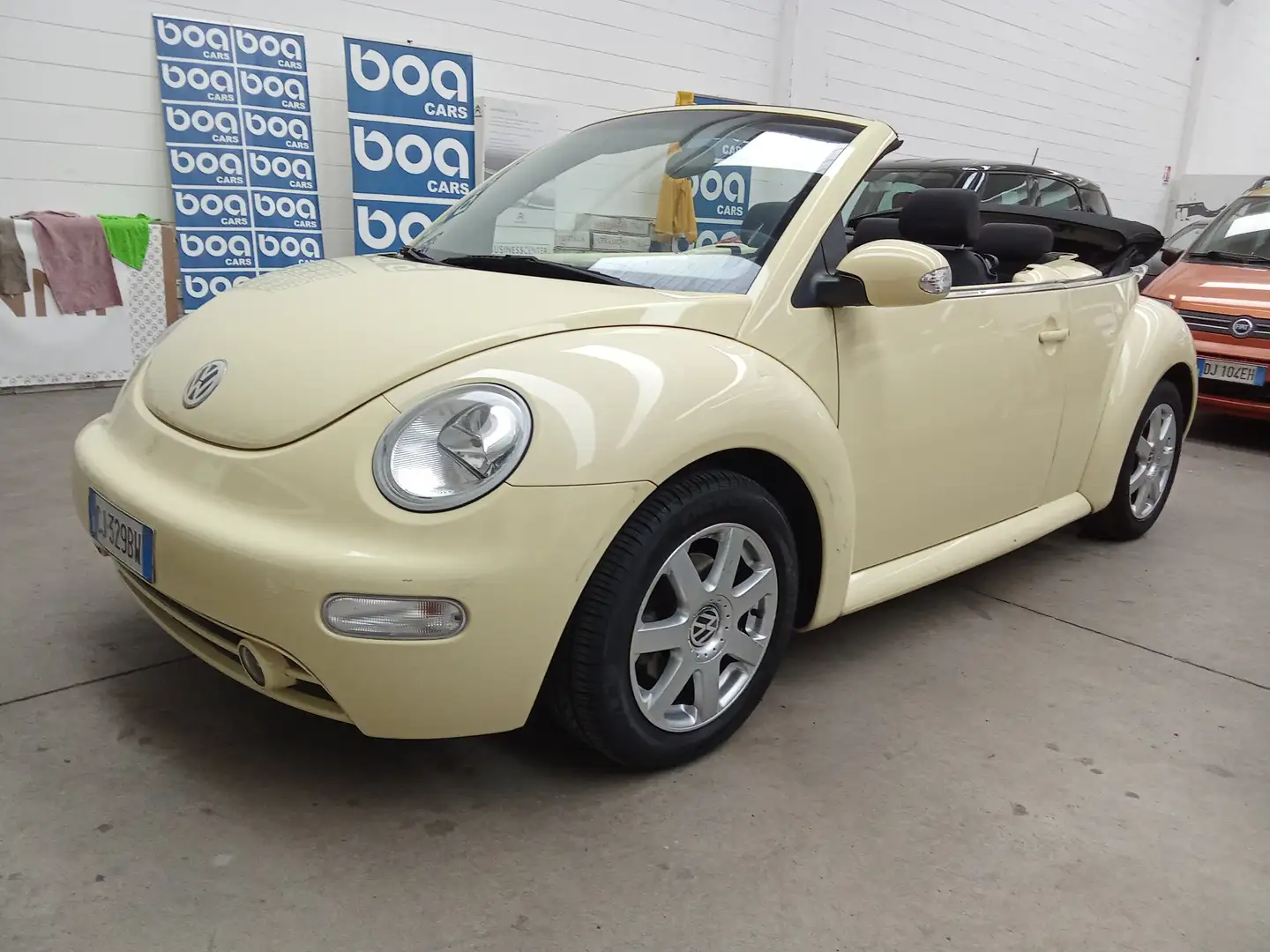 Volkswagen New Beetle Cabrio Cabrio 1.4 Jaune - 1