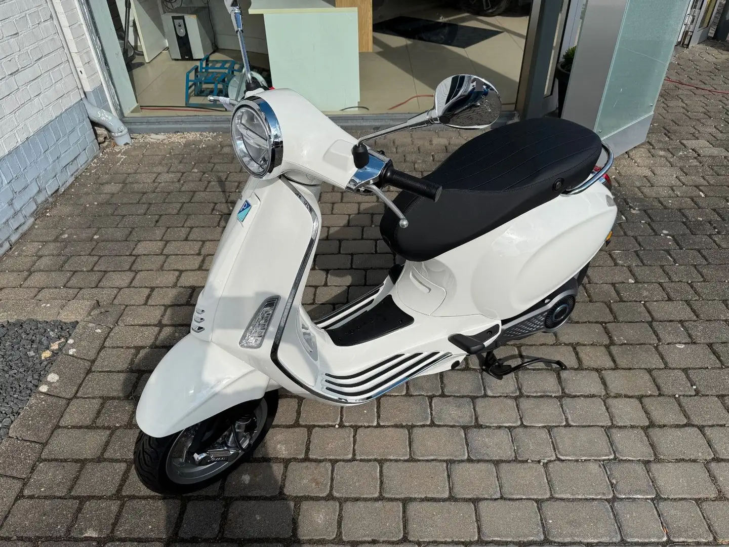 Vespa Primavera Elettrica 45 km/h Verde - 1