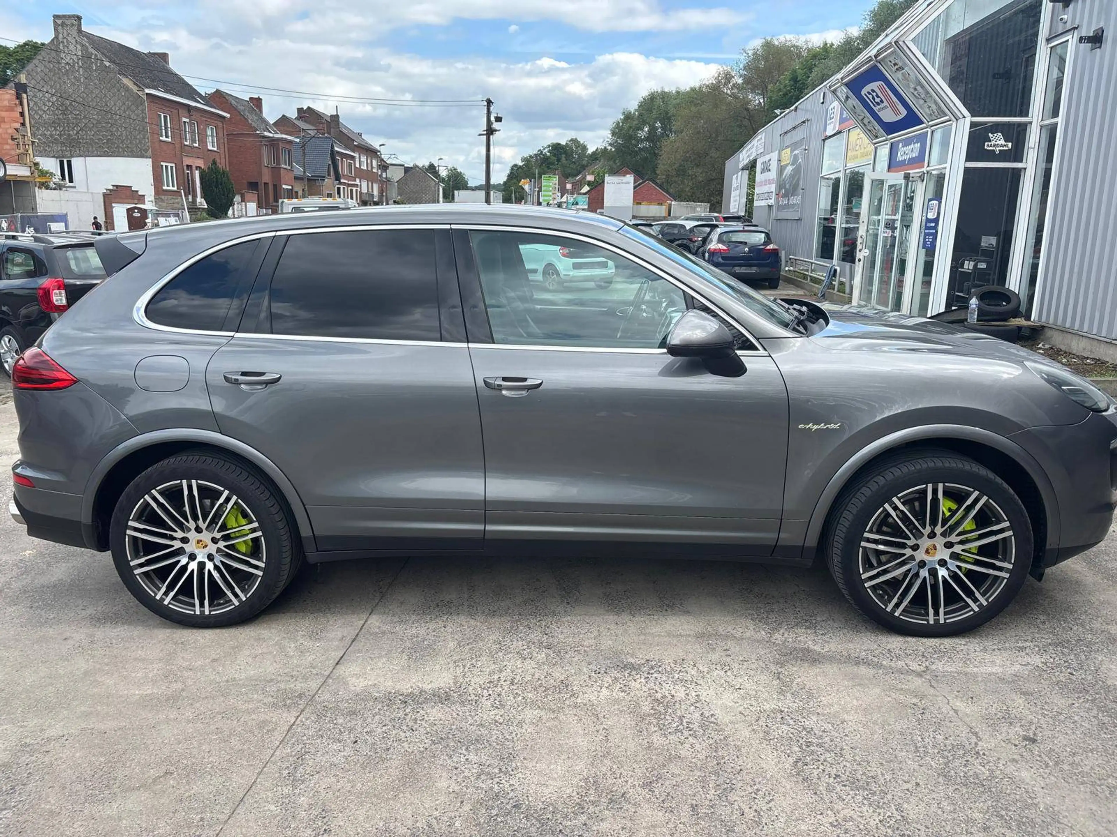 Porsche Cayenne Cayenne 3.0i V6 PHEV S Tiptronic S (306 kW) — photo 7