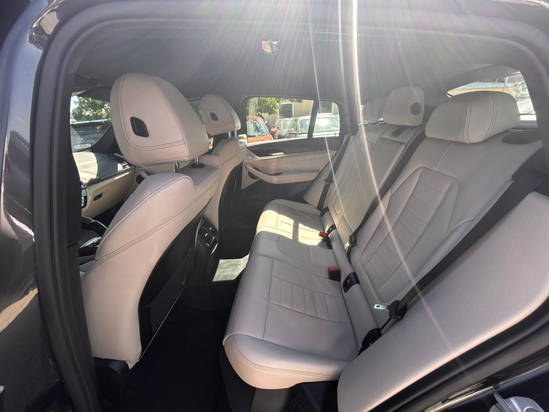 BMW X4 xDrive 25 d M Sport Leder Navigation LED 19 Zoll — photo 13