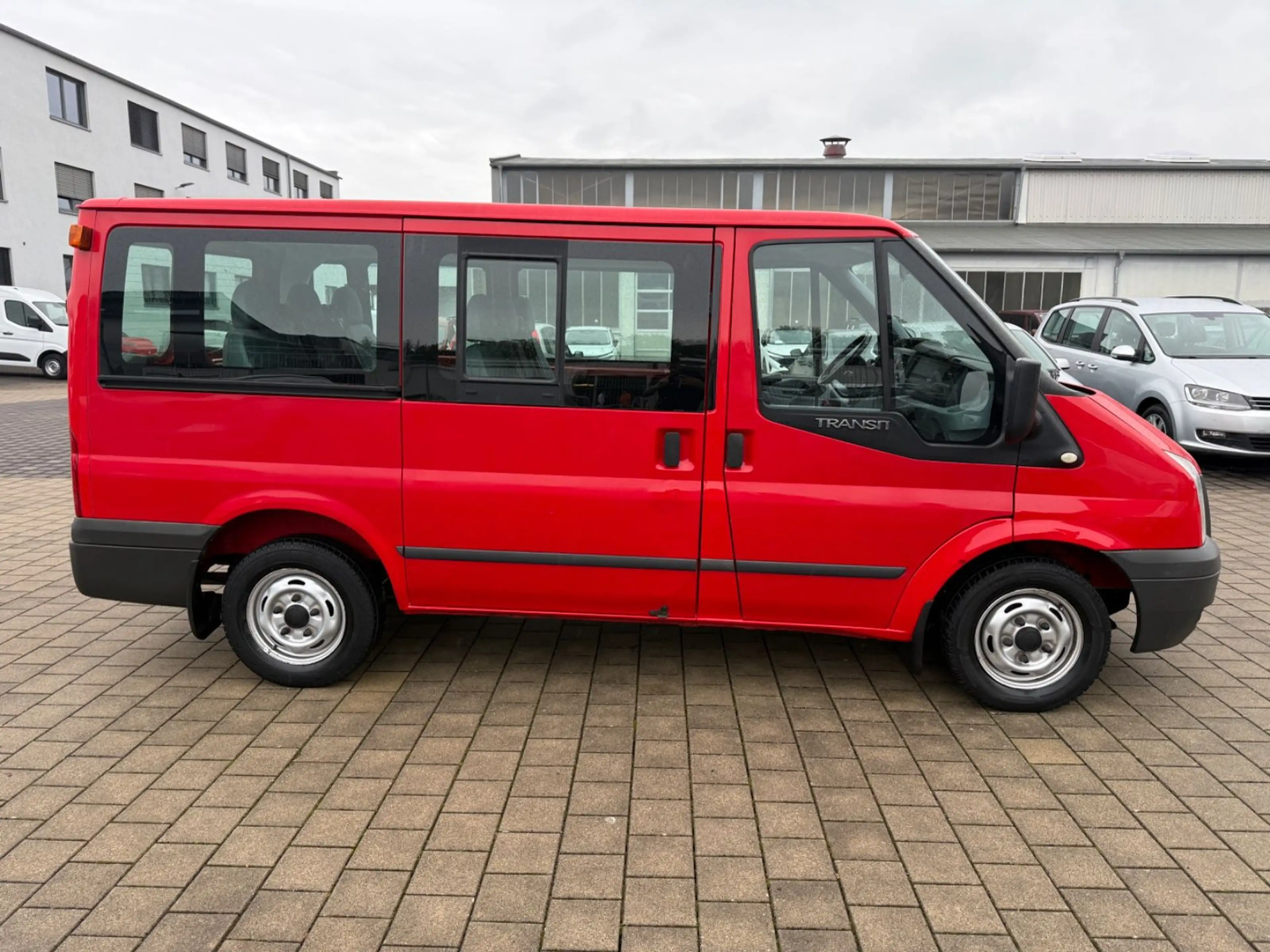 Ford Transit Kombi FT 280 K  9 SITZER PDC TOP ZUSTAND — photo 4
