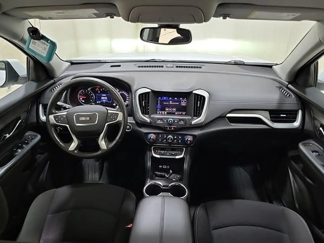 GMC Terrain снимка GMC Terrain