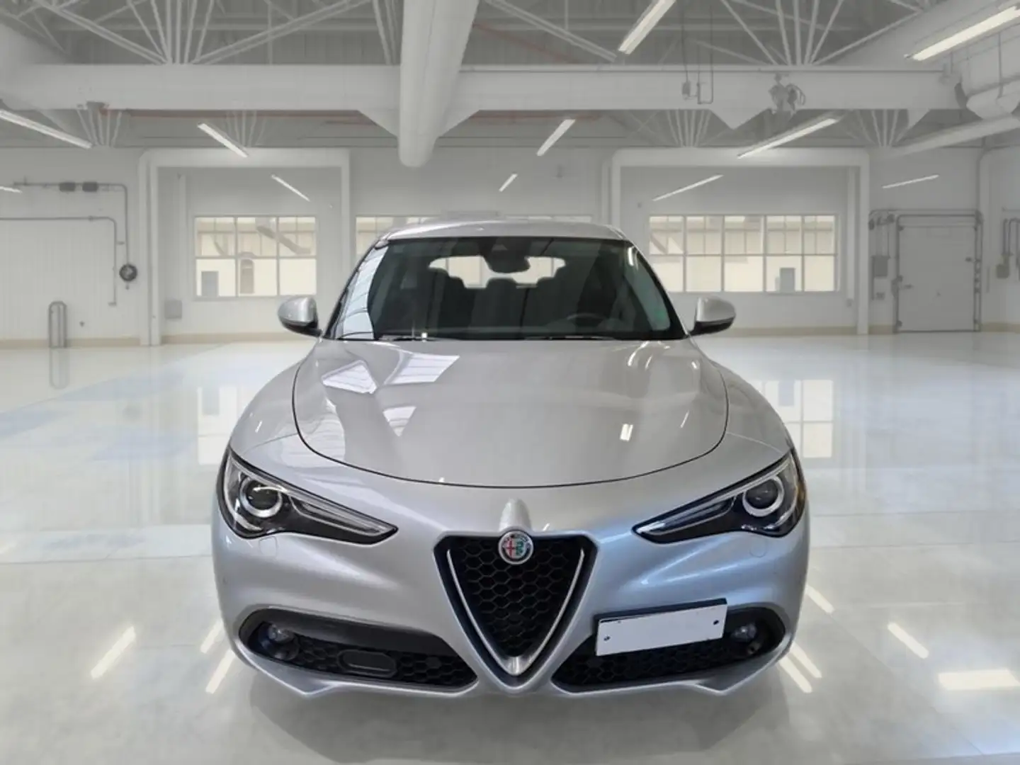 Alfa Romeo Stelvio 2.2 Turbo Diesel 160CV Business AT8 RWD - 2