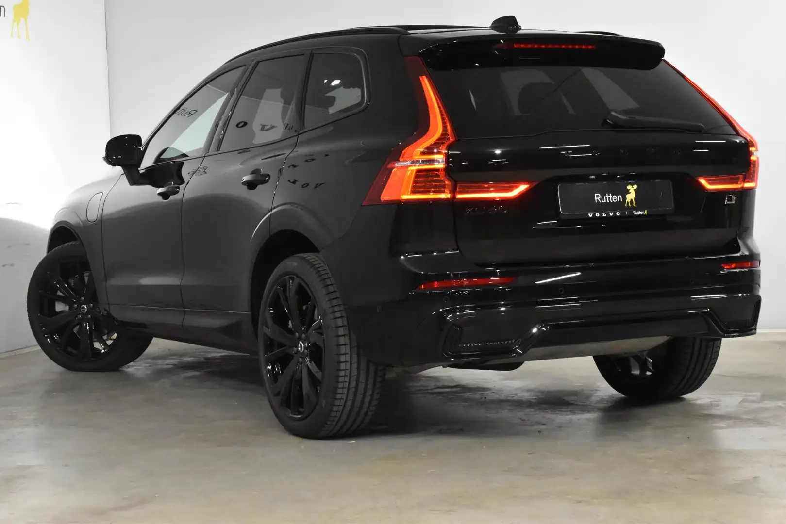 Volvo XC60 T6 350PK AWD Plus Black Edition / Adaptieve cruise Nero - 2