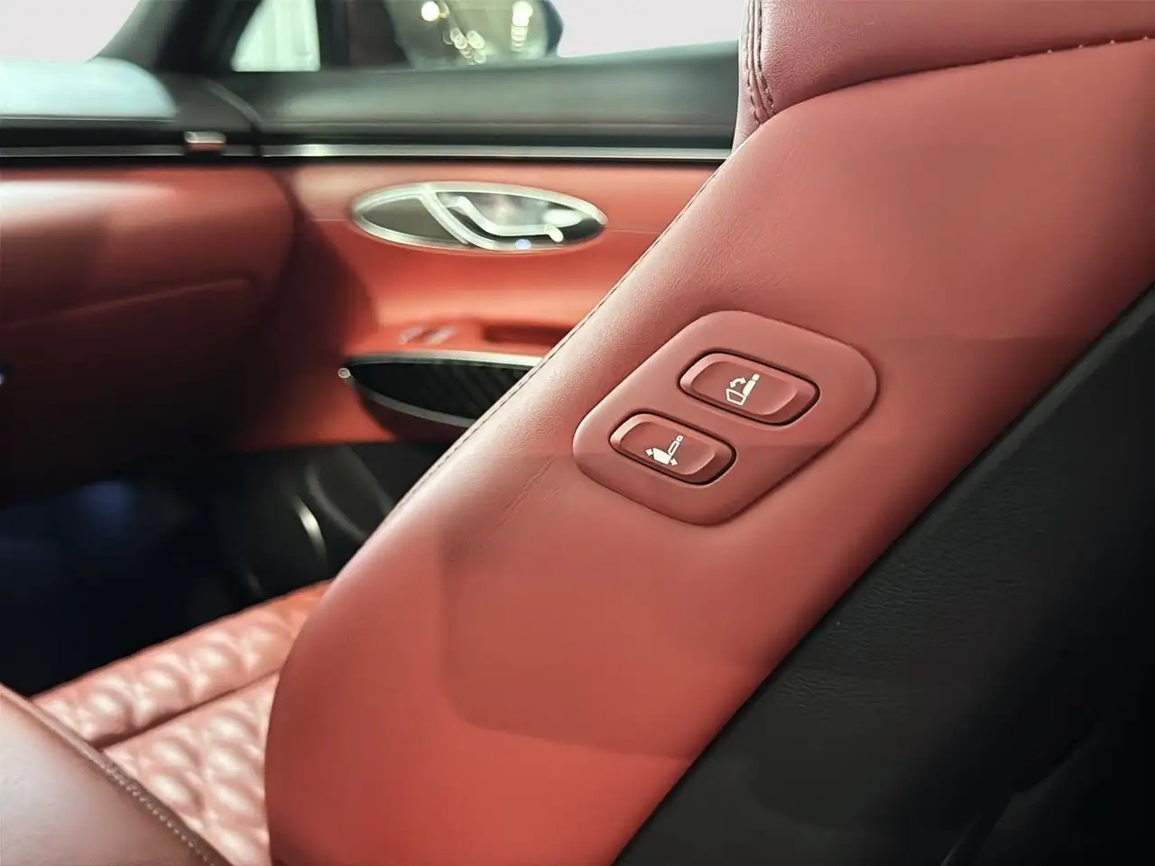 Genesis GV70 снимка Genesis GV70