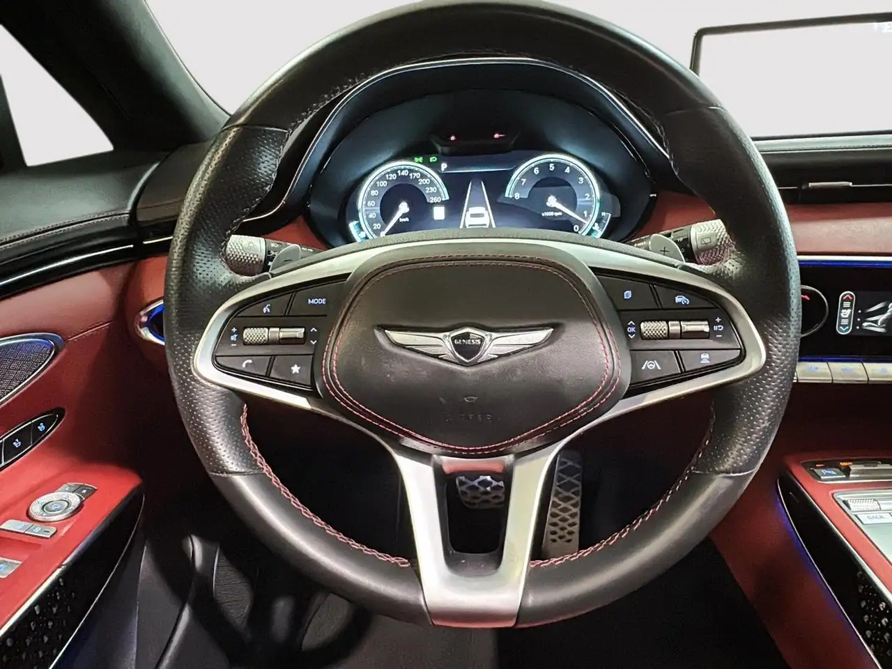 Genesis GV70 снимка Genesis GV70