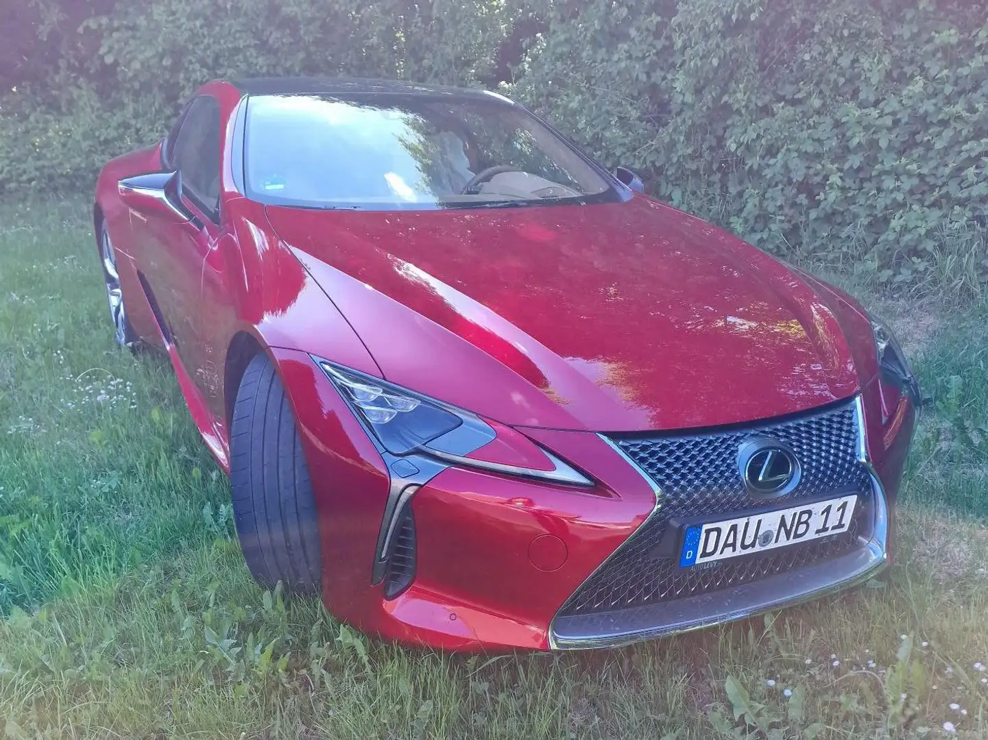 Lexus LC 500 Rouge - 1