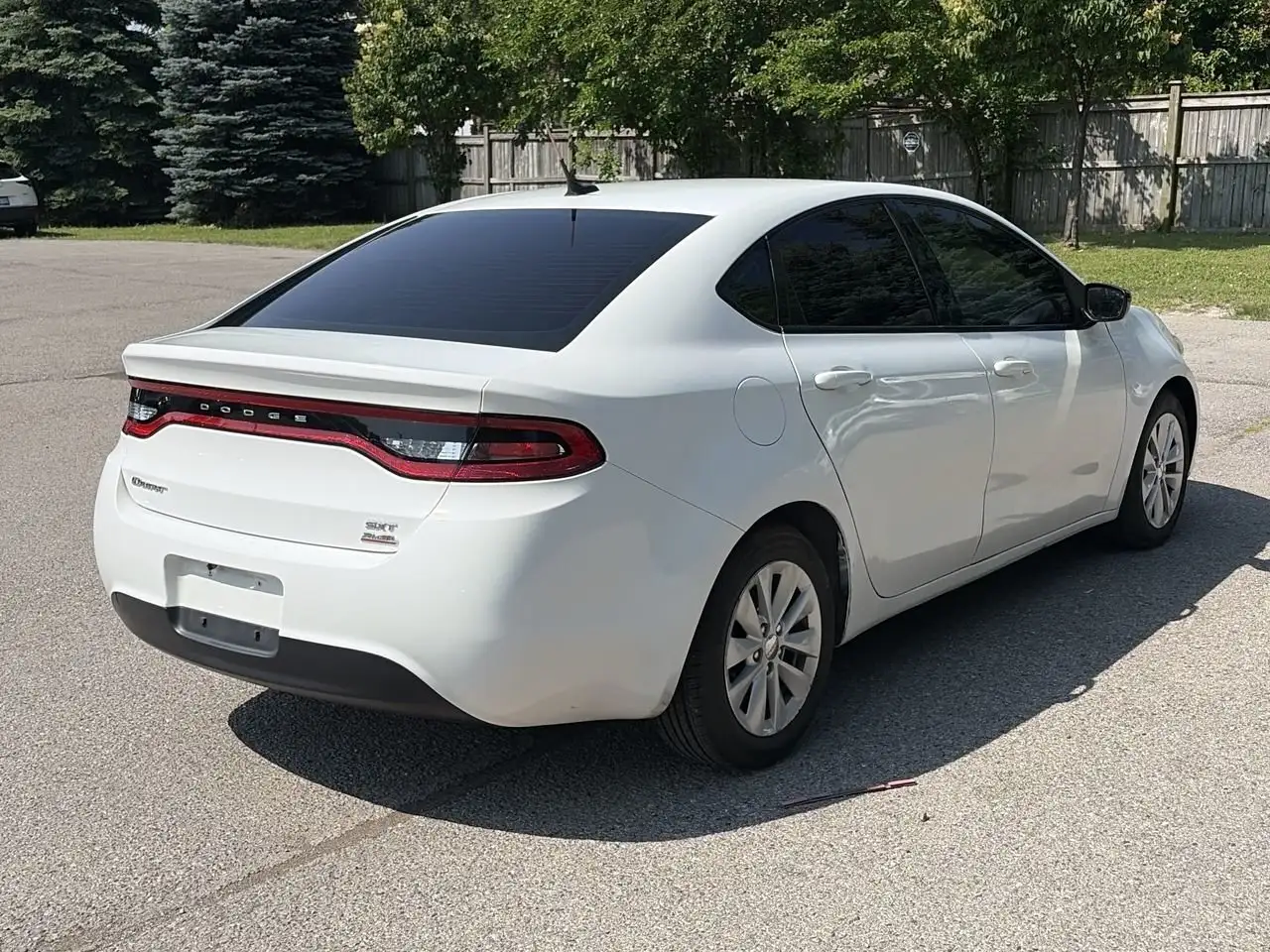 Dodge Dart снимка Dodge Dart