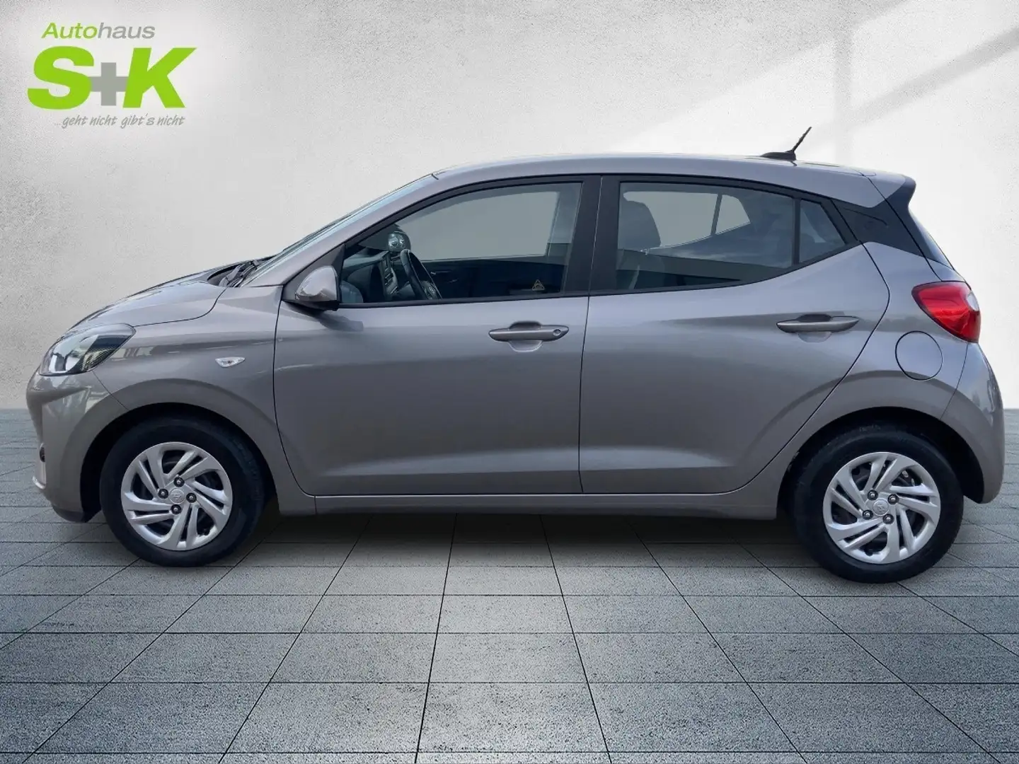 Hyundai i10 1.0 Select*LENKRADHEIZUNG*SHZ*KLIMA*PDC*DAB* Brun - 2