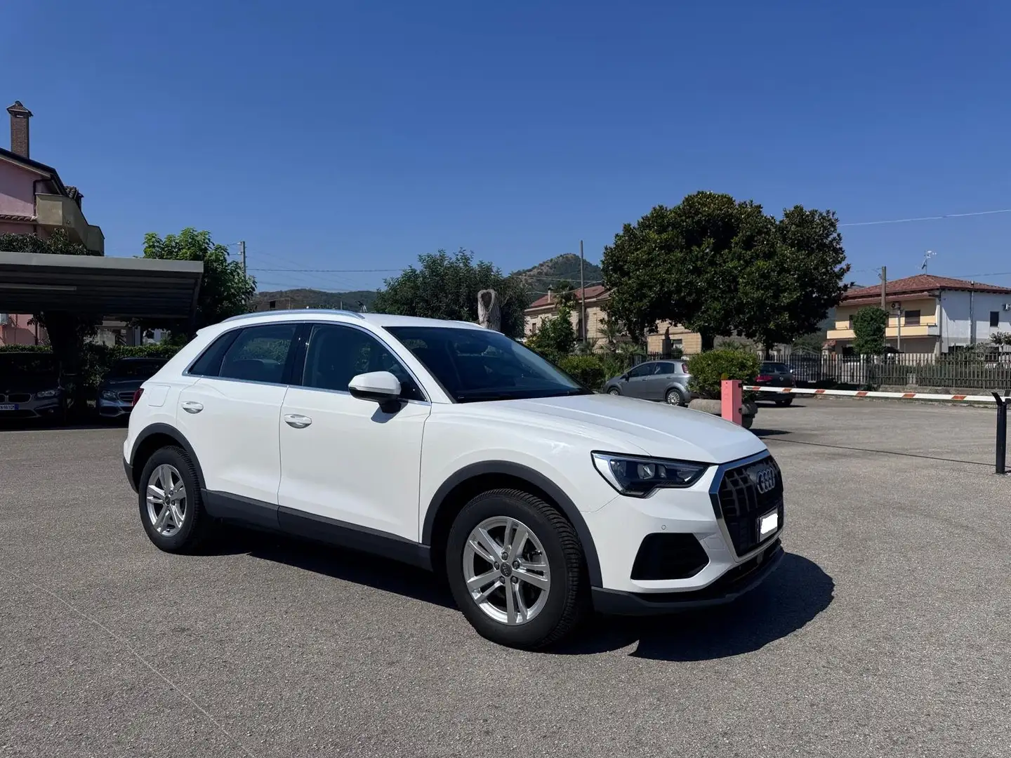 Audi Q3 Q3 35 2.0 tdi Business s-tronic Bianco - 2