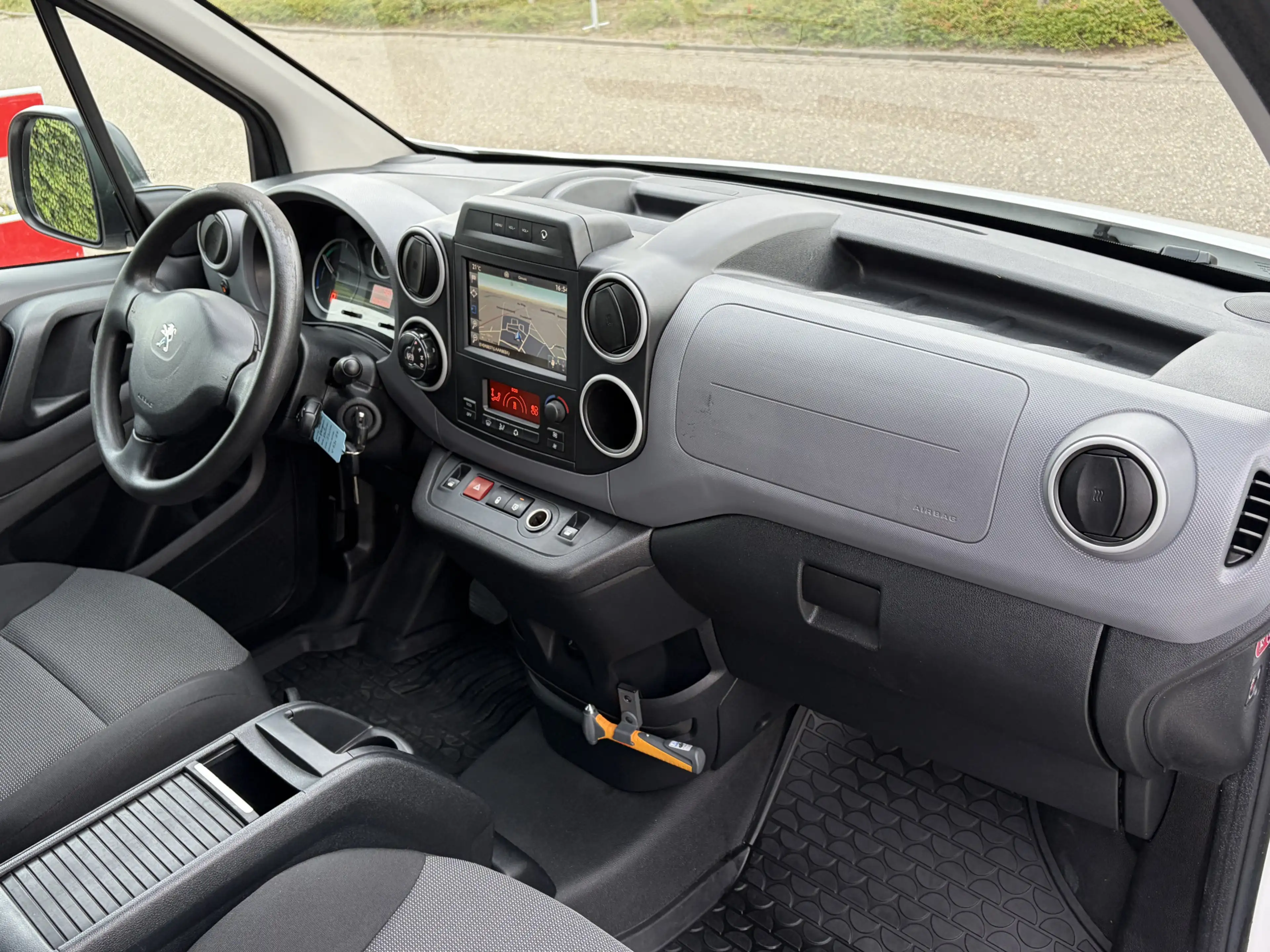 Peugeot Partner Electric L2 Premium XL ✓ Bott inbouwkasten ✓100% E — photo 10