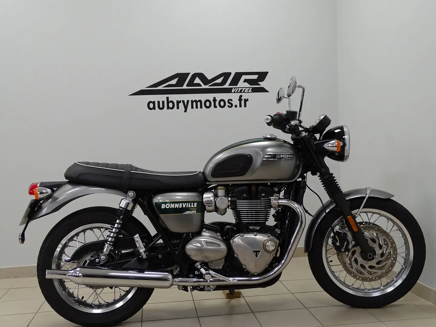 Triumph Bonneville T120 Zöld - 1