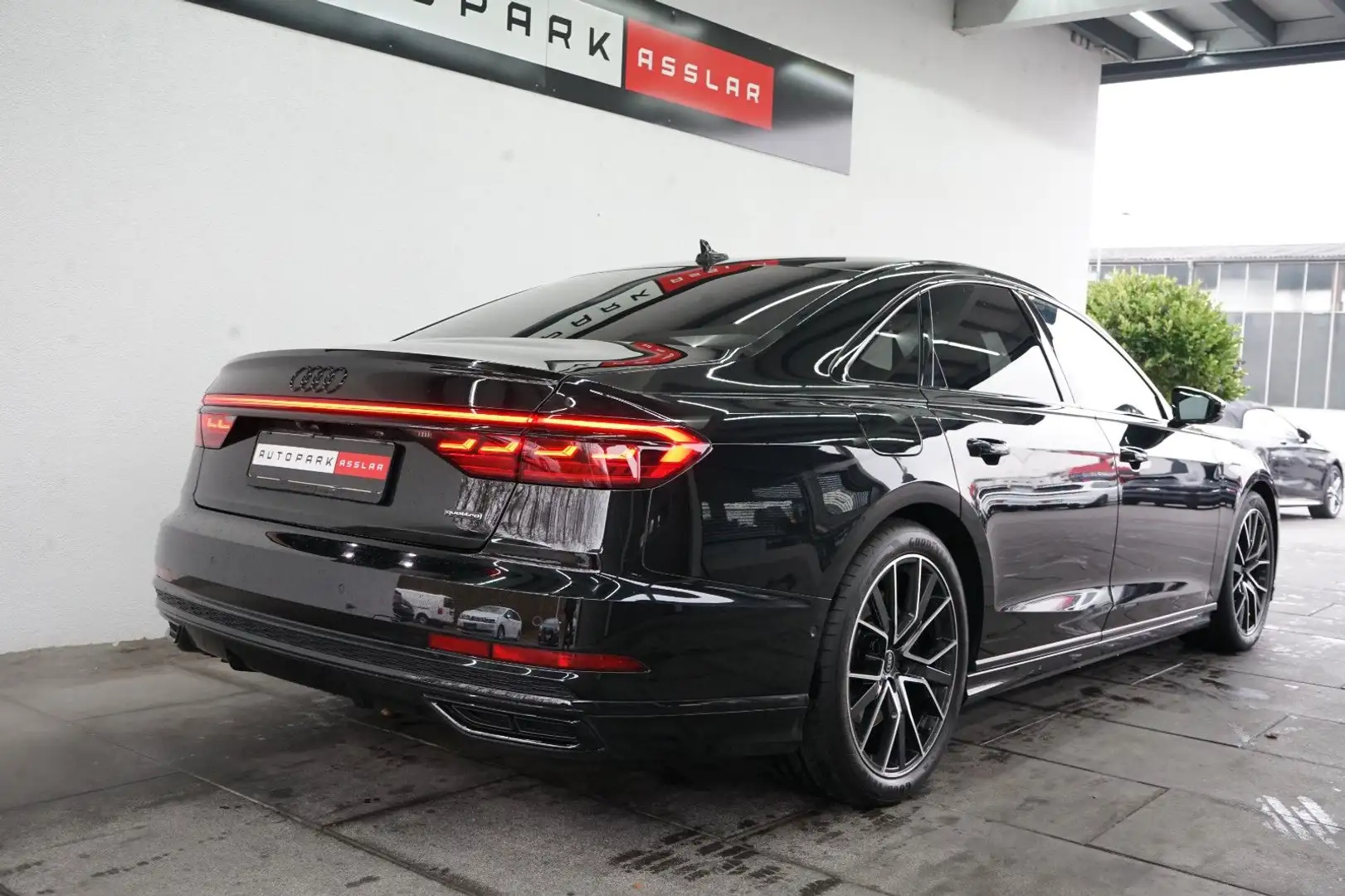 Audi A8 60 TDI quattro Black/Spotpaket/S-line/Mega Nero - 2