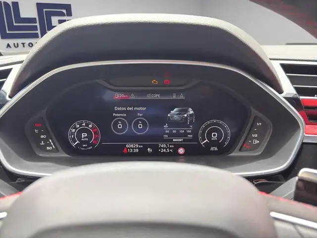 Audi RS Q3 view 14