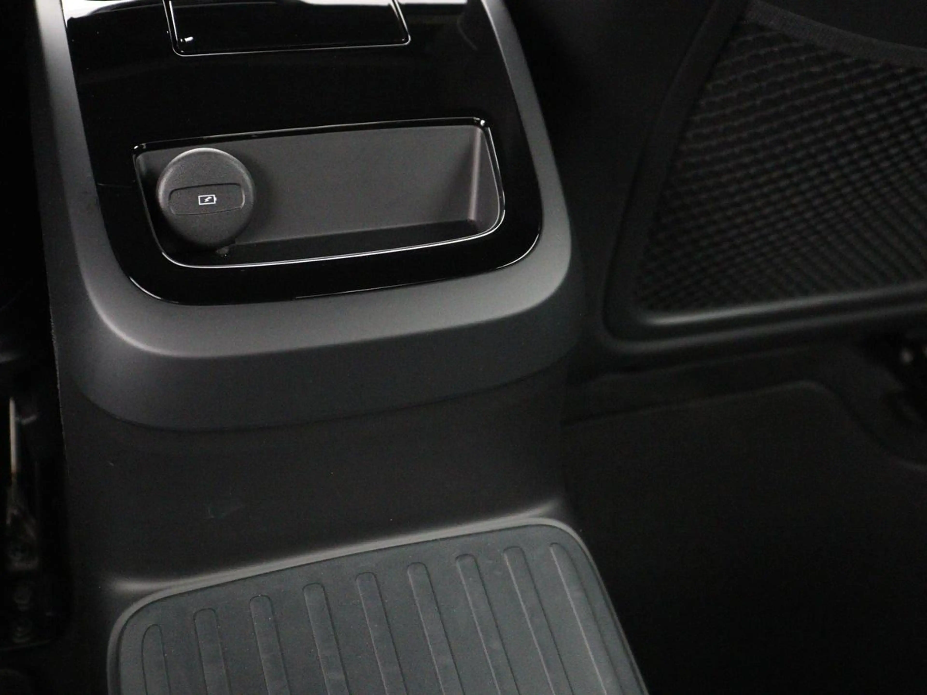Volvo S60 2.0 Recharge T6 AWD Core | SOH 97,5% | Panoramadak — photo 38