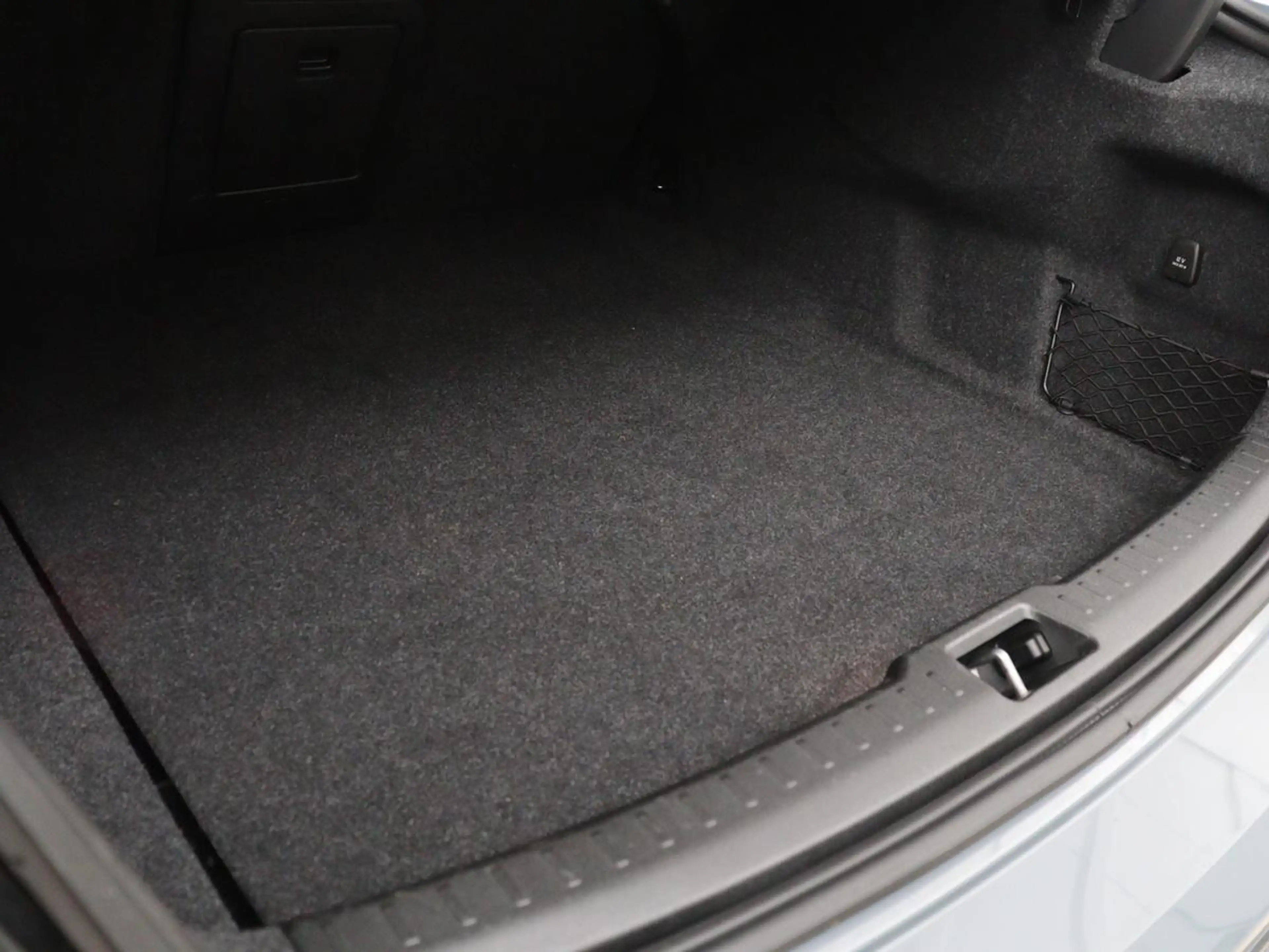 Volvo S60 2.0 Recharge T6 AWD Core | SOH 97,5% | Panoramadak — photo 15