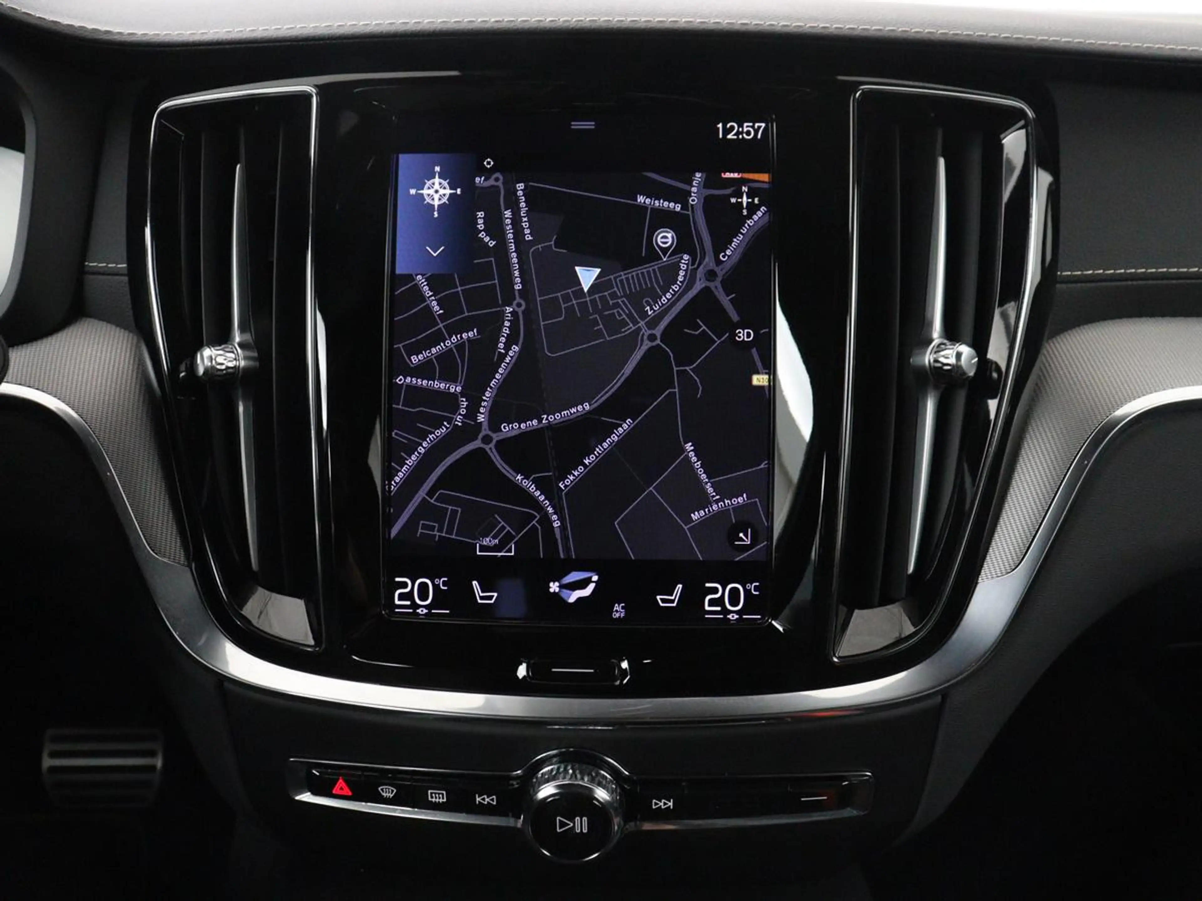 Volvo S60 2.0 Recharge T6 AWD Core | SOH 97,5% | Panoramadak — photo 26