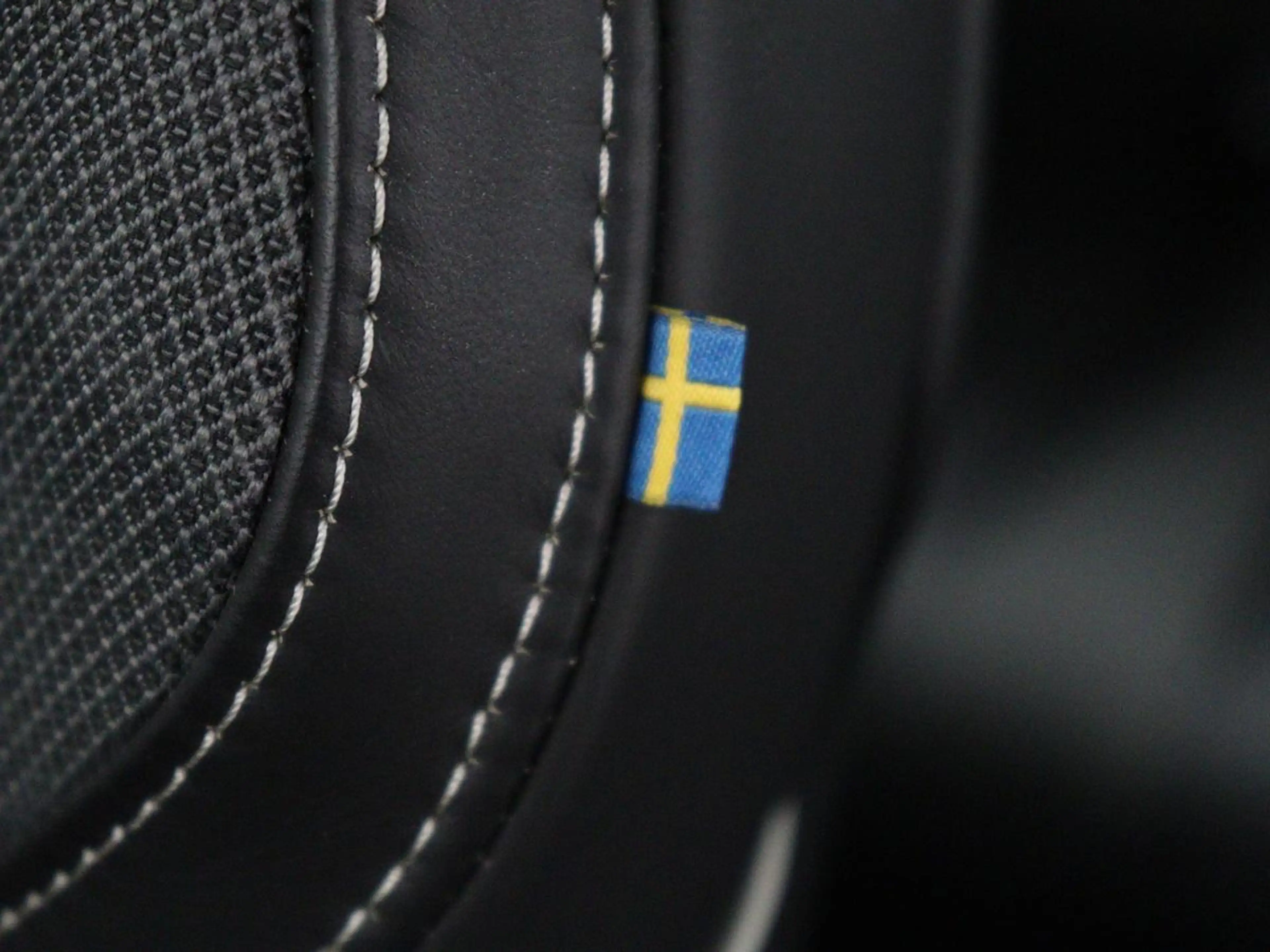 Volvo S60 2.0 Recharge T6 AWD Core | SOH 97,5% | Panoramadak — photo 8