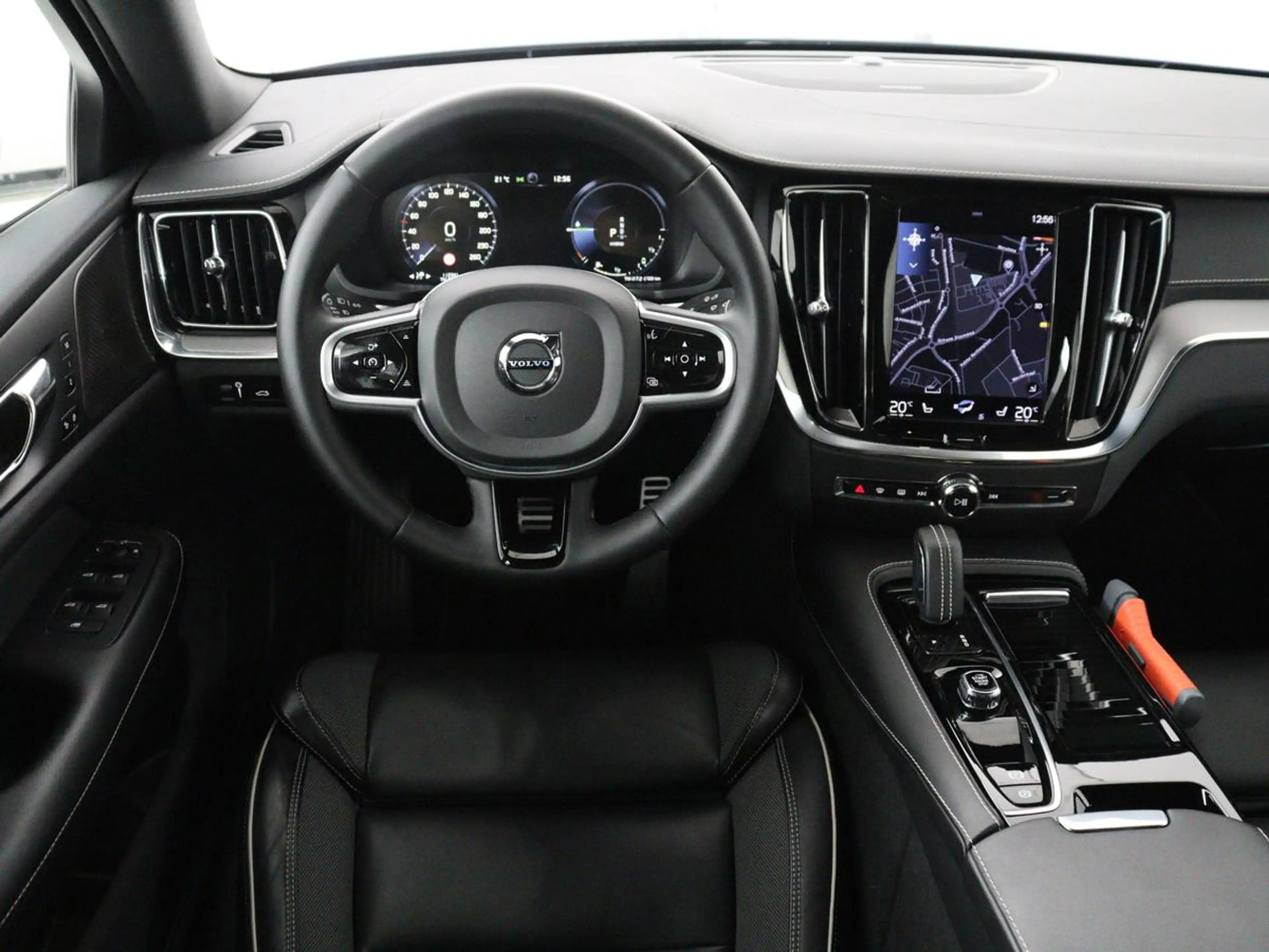 Volvo S60 2.0 Recharge T6 AWD Core | SOH 97,5% | Panoramadak — photo 3