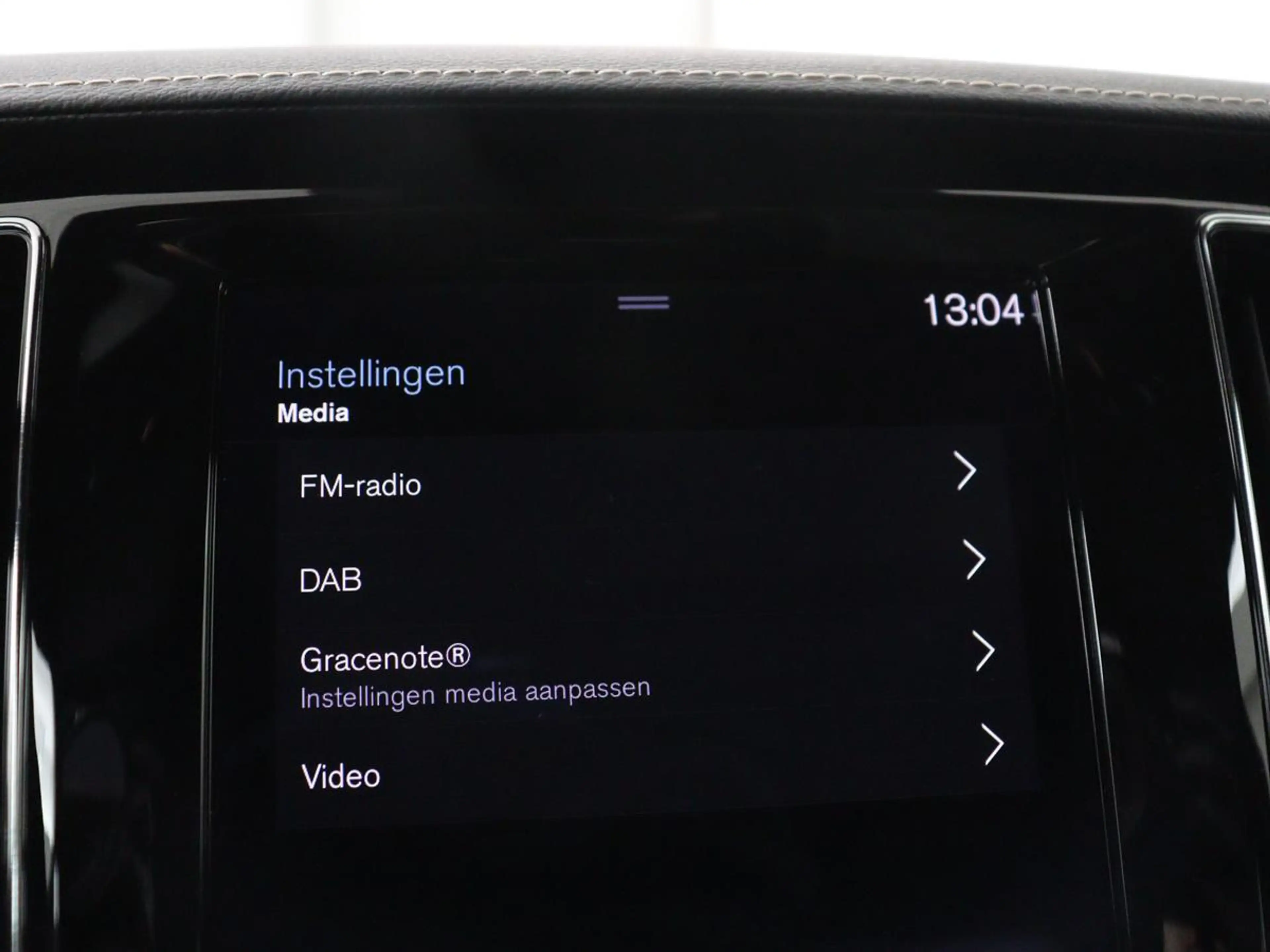 Volvo S60 2.0 Recharge T6 AWD Core | SOH 97,5% | Panoramadak — photo 29