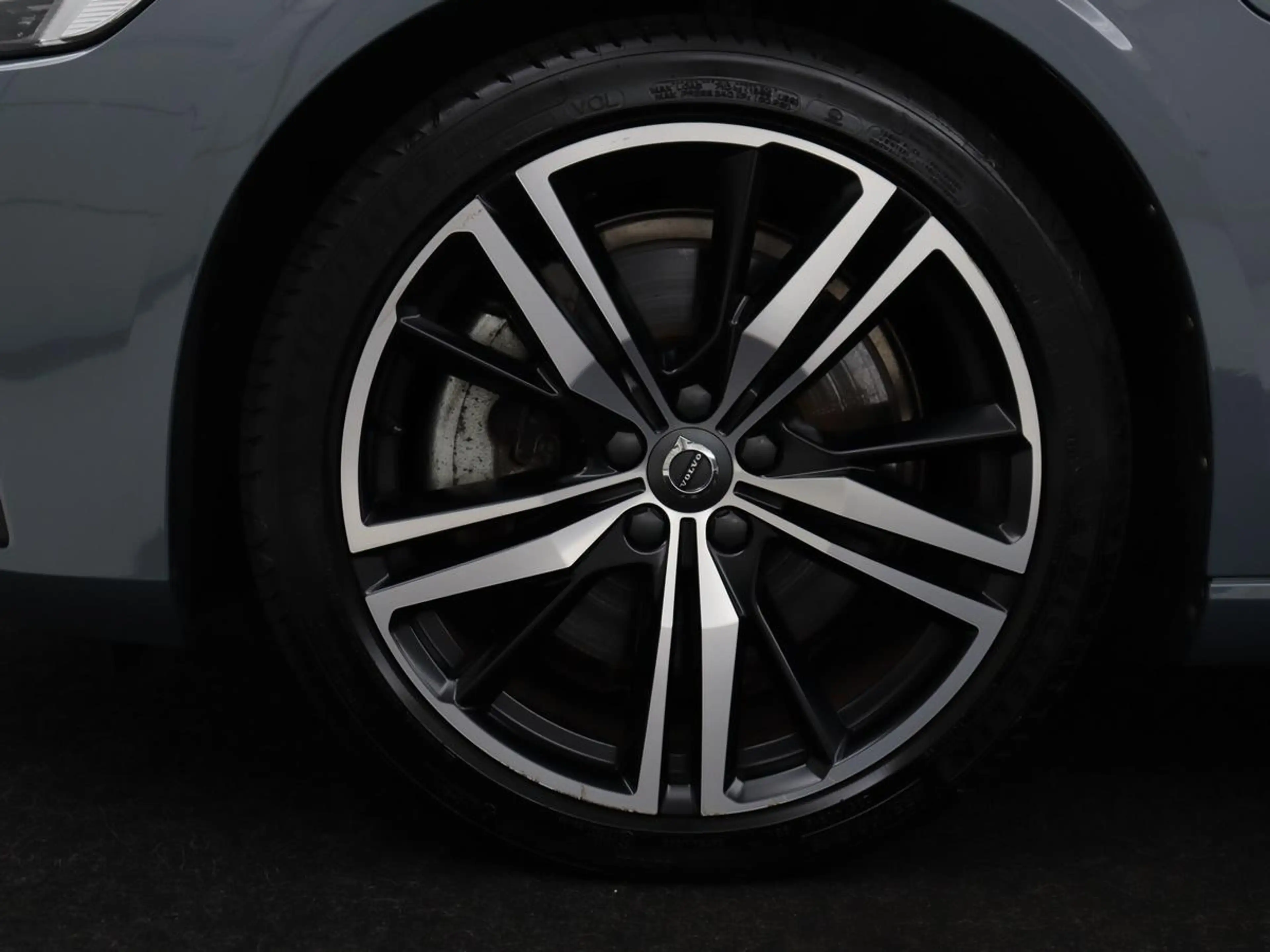 Volvo S60 2.0 Recharge T6 AWD Core | SOH 97,5% | Panoramadak — photo 43