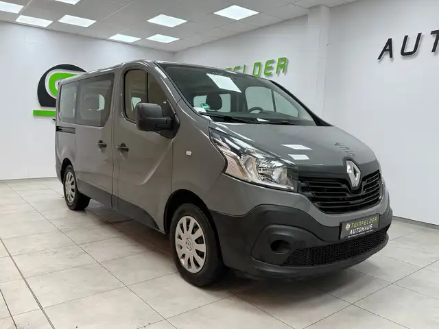 Renault Trafic L1H1 2,7t  Expression / 8 SITZE /TEMPOMAT