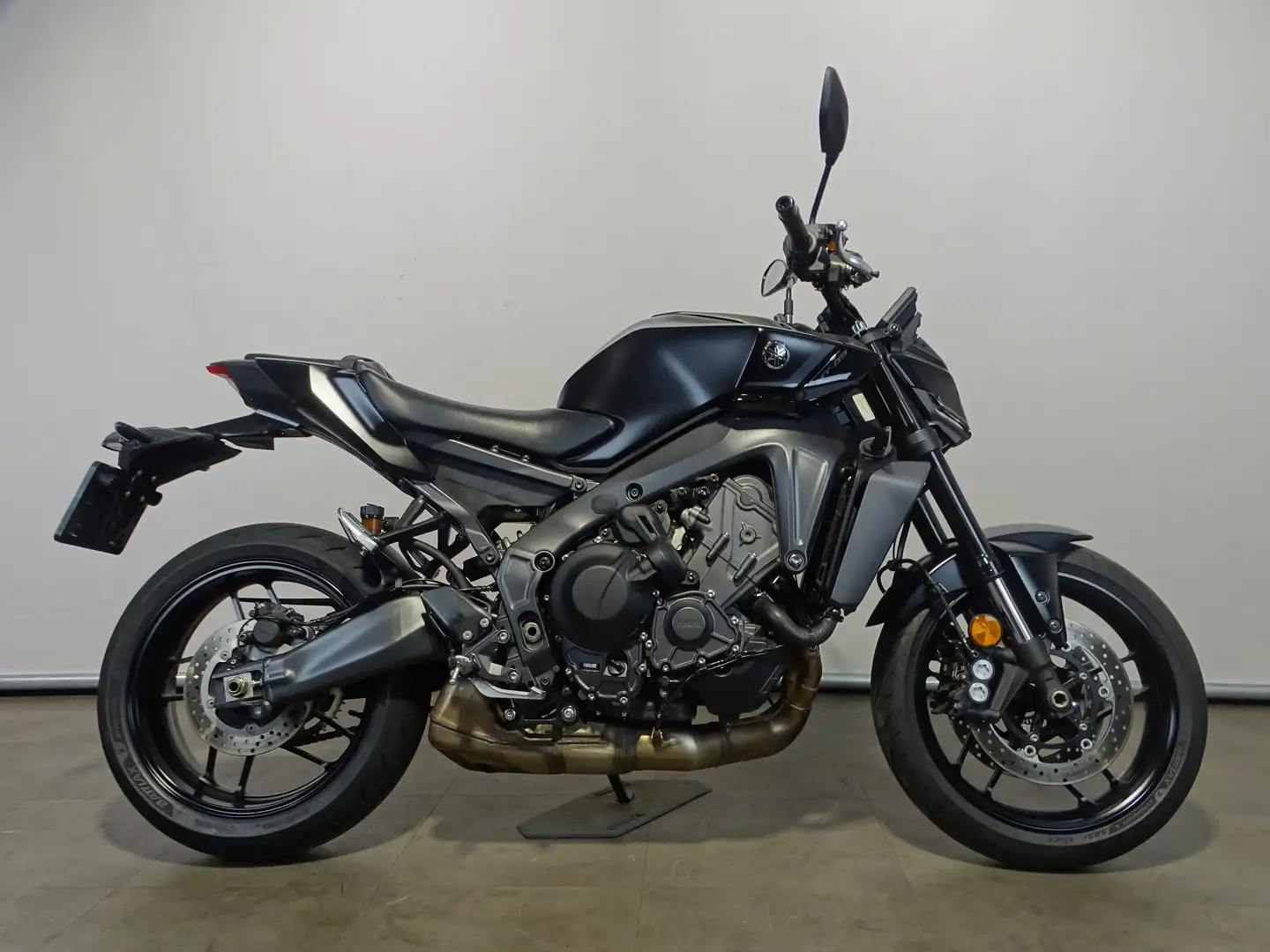 Yamaha MT-09 Y-AMT Zwart - 1